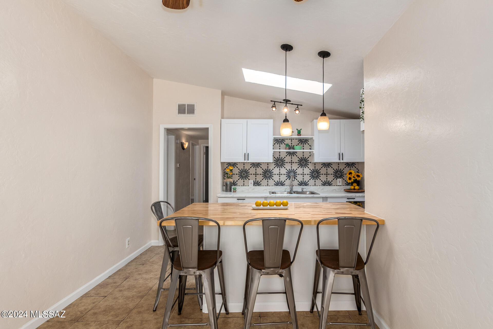 Pueblo Gardens - Residential