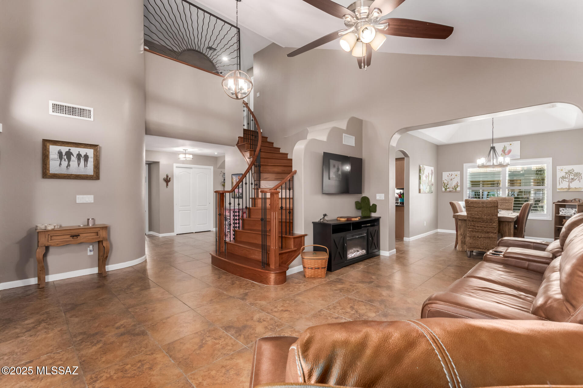 239 S Eastern Dawn Avenue