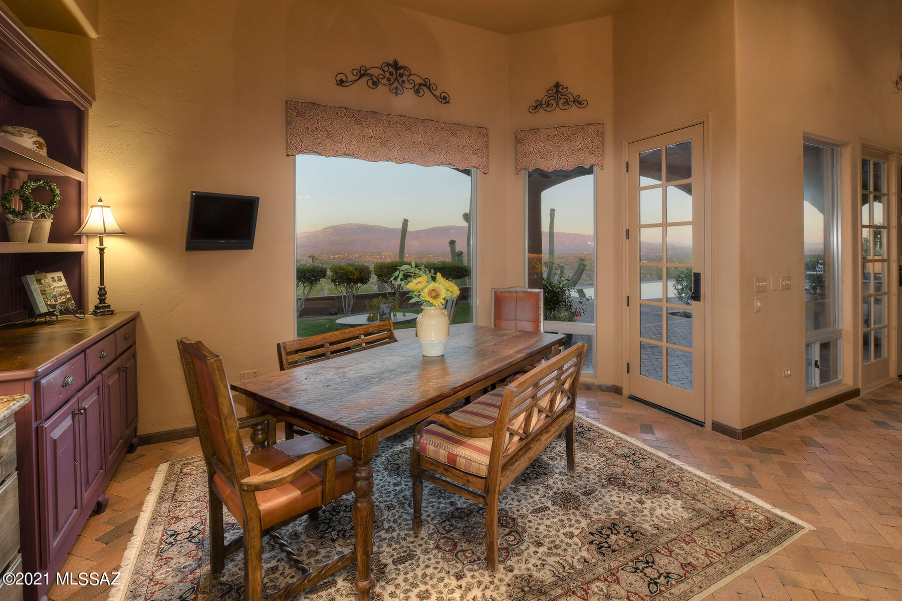 Sabino Mountain (1-290) - Residential