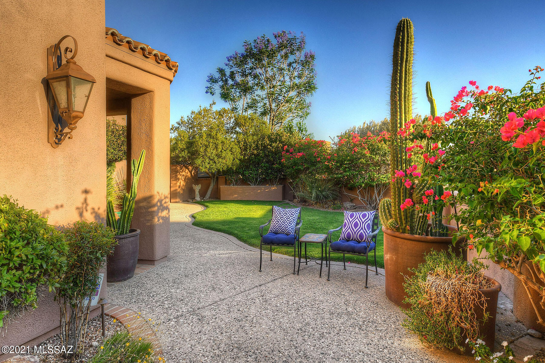 Sabino Mountain (1-290) - Residential