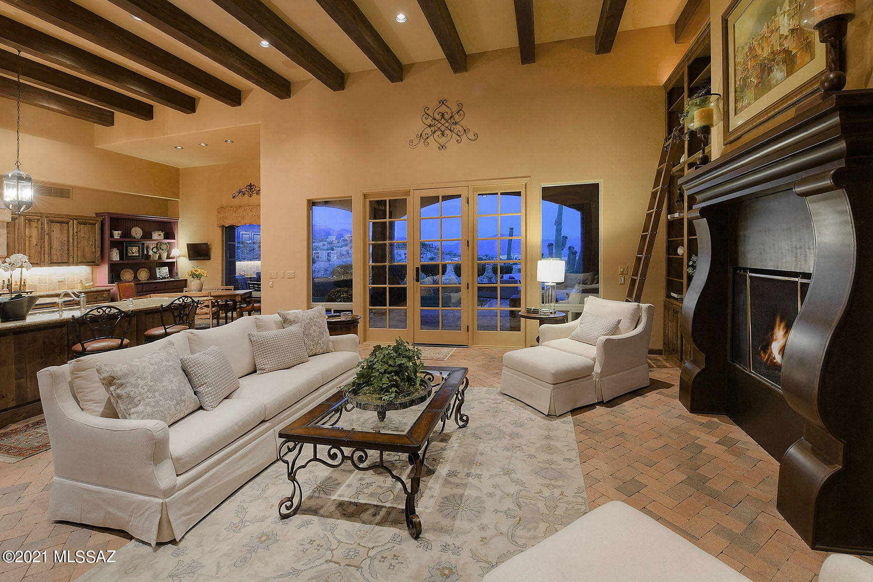 Sabino Mountain (1-290) - Residential