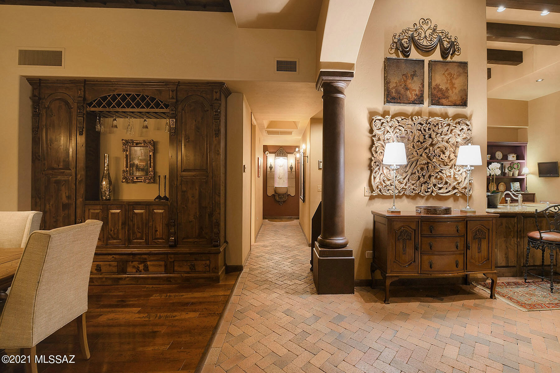 Sabino Mountain (1-290) - Residential