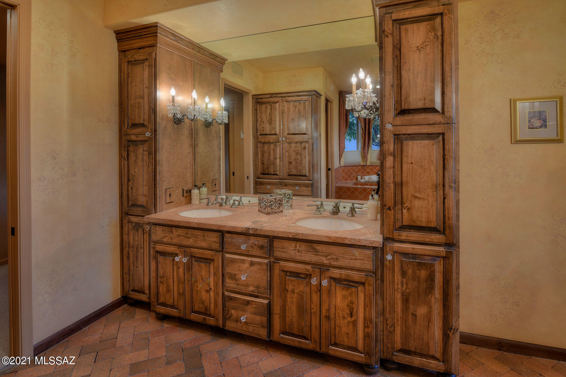 Sabino Mountain (1-290) - Residential