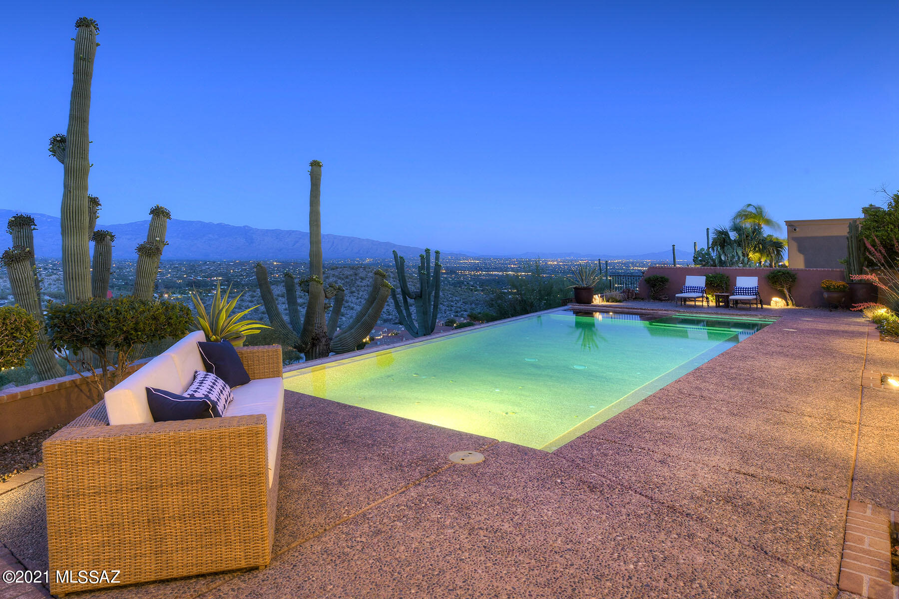 Sabino Mountain (1-290) - Residential
