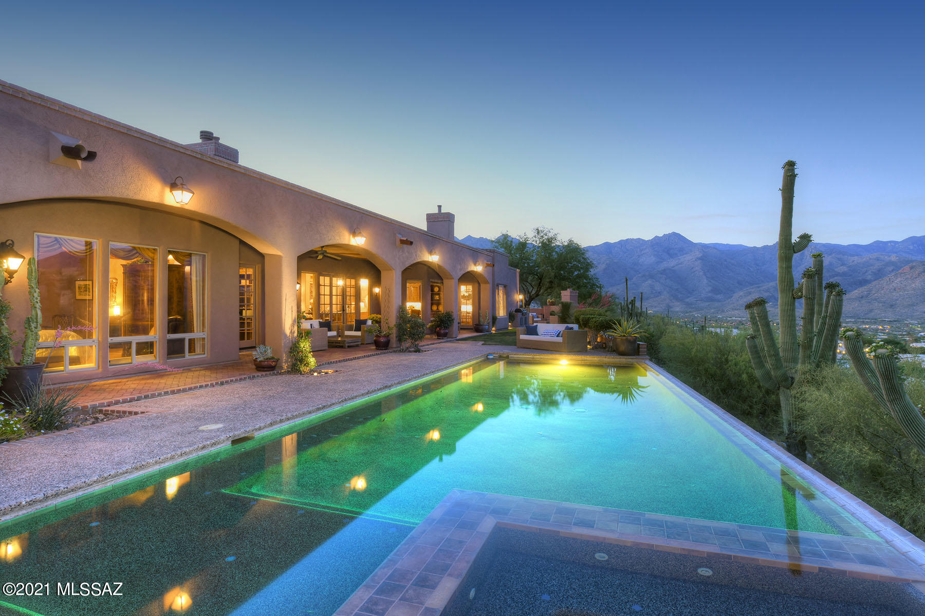 Sabino Mountain (1-290) - Residential