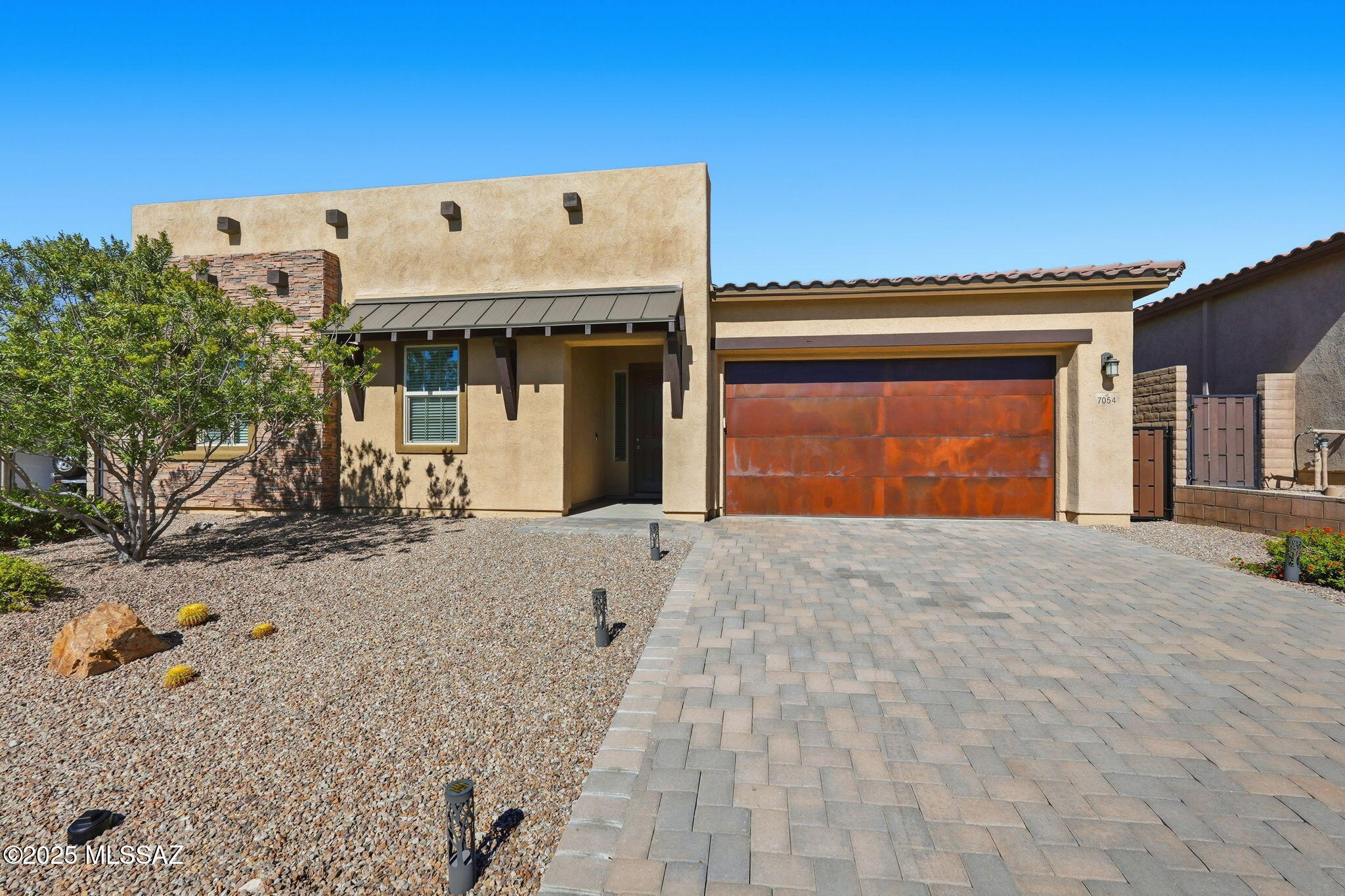 7054 W Foothills Acacia Place