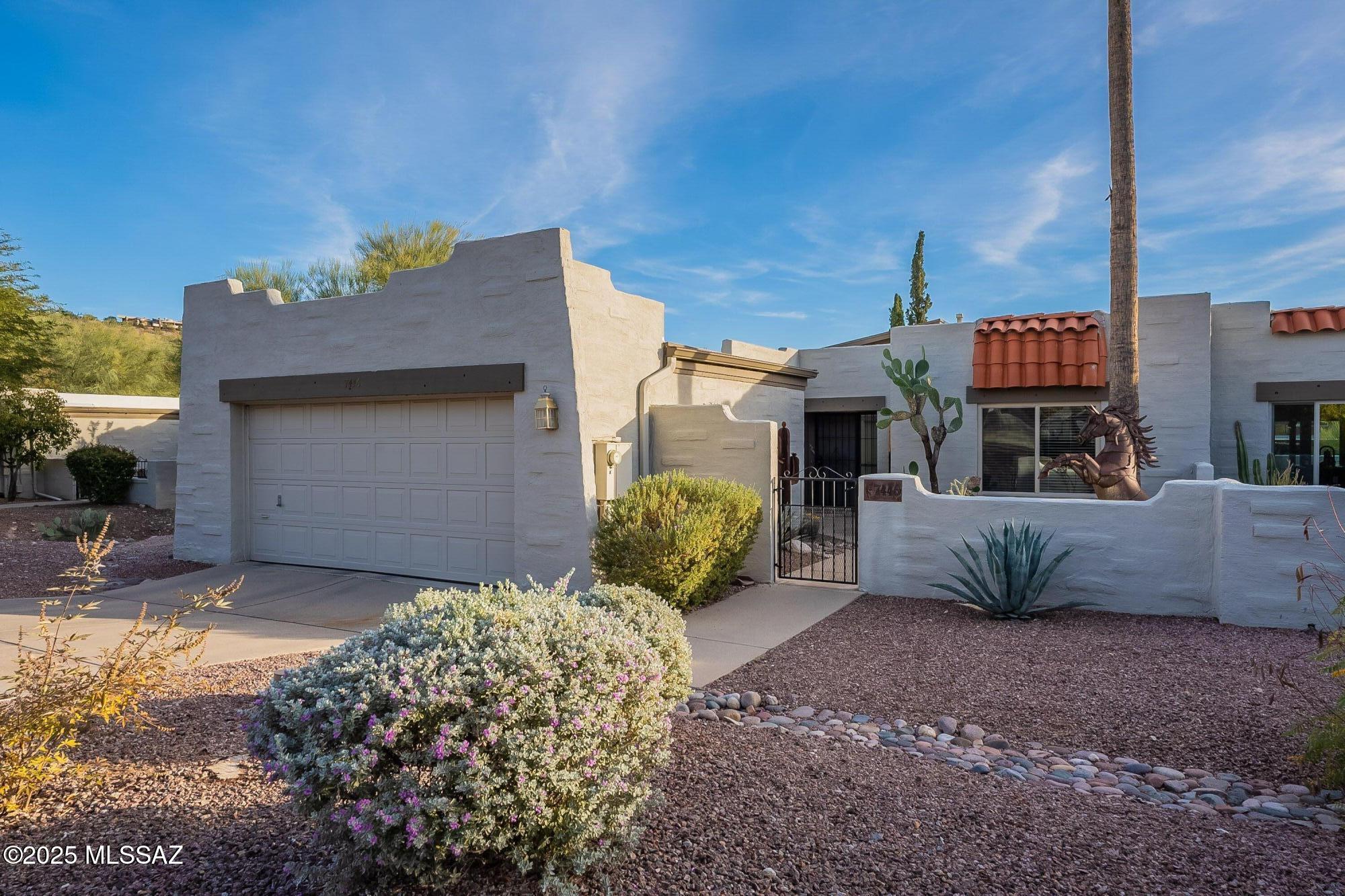 7446 E Wandering Road