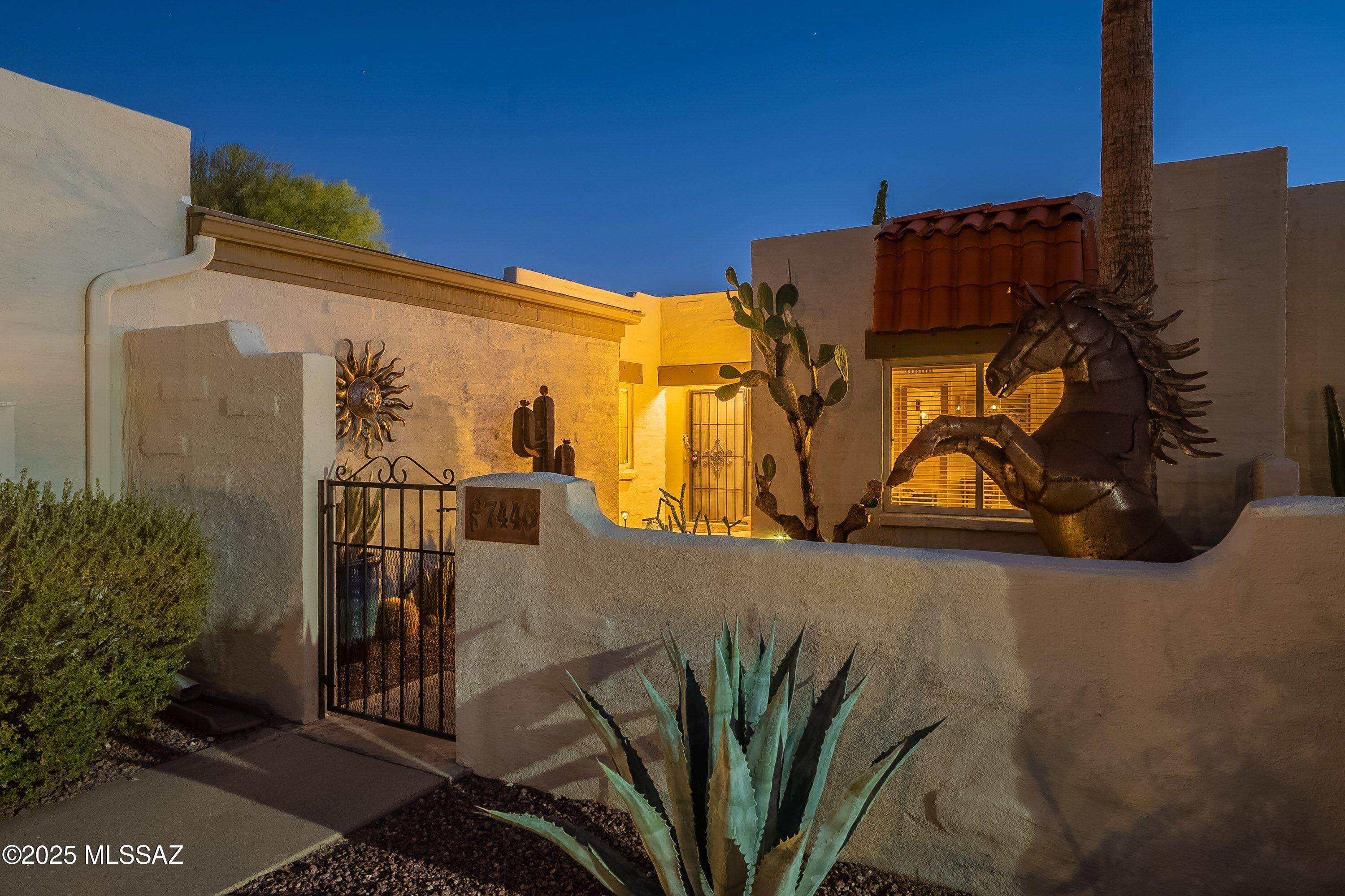 7446 E Wandering Road