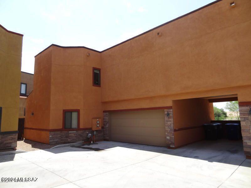 Dos Tiburones Townhouses (1-34) - Residential Lease
