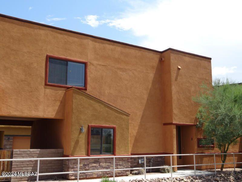 Dos Tiburones Townhouses (1-34) - Residential Lease