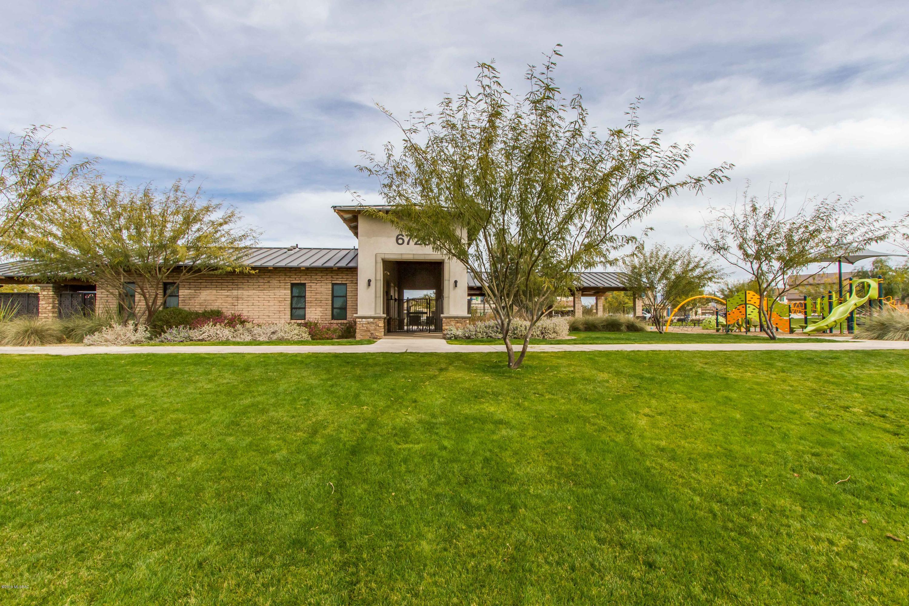 La Estancia De Tucson (1-330) - Residential