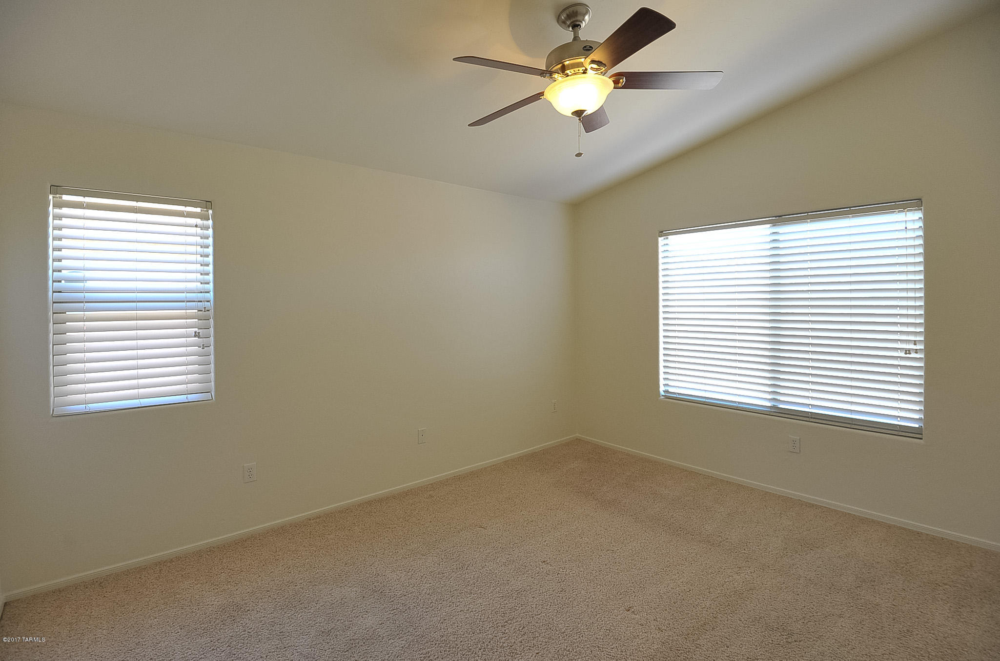 Valencia Reserve (1-326) - Residential Lease