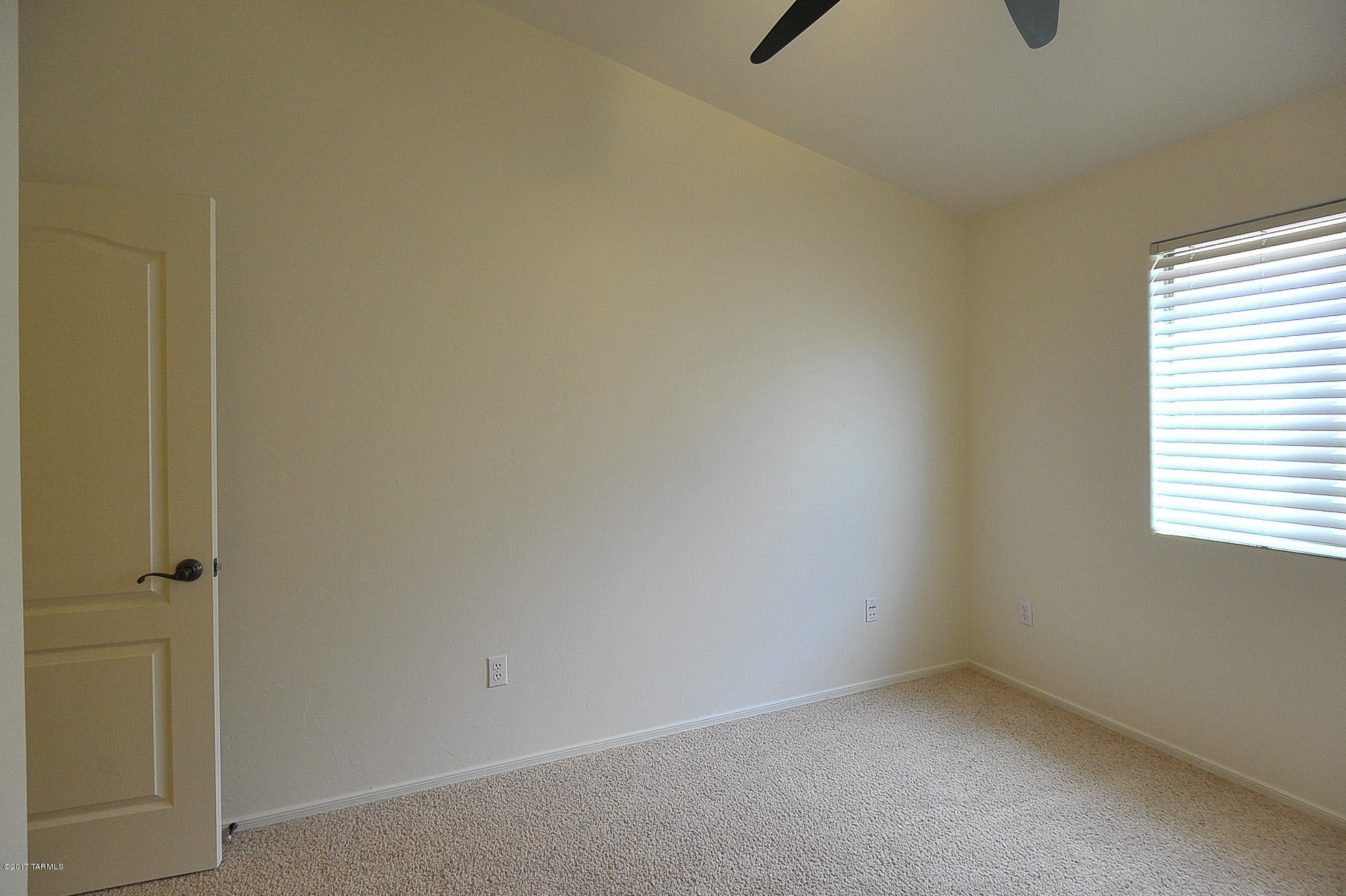 Valencia Reserve (1-326) - Residential Lease