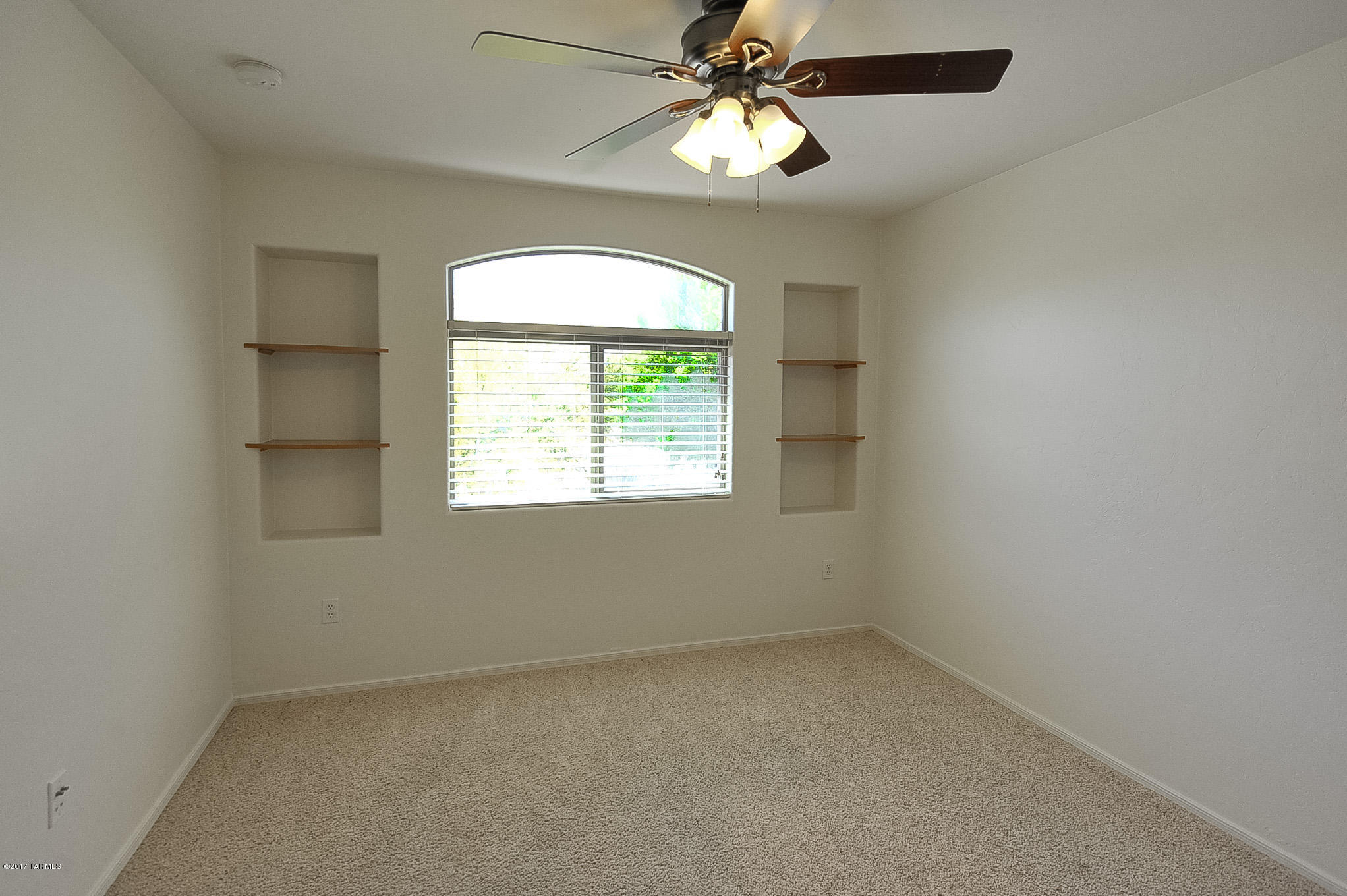 Valencia Reserve (1-326) - Residential Lease
