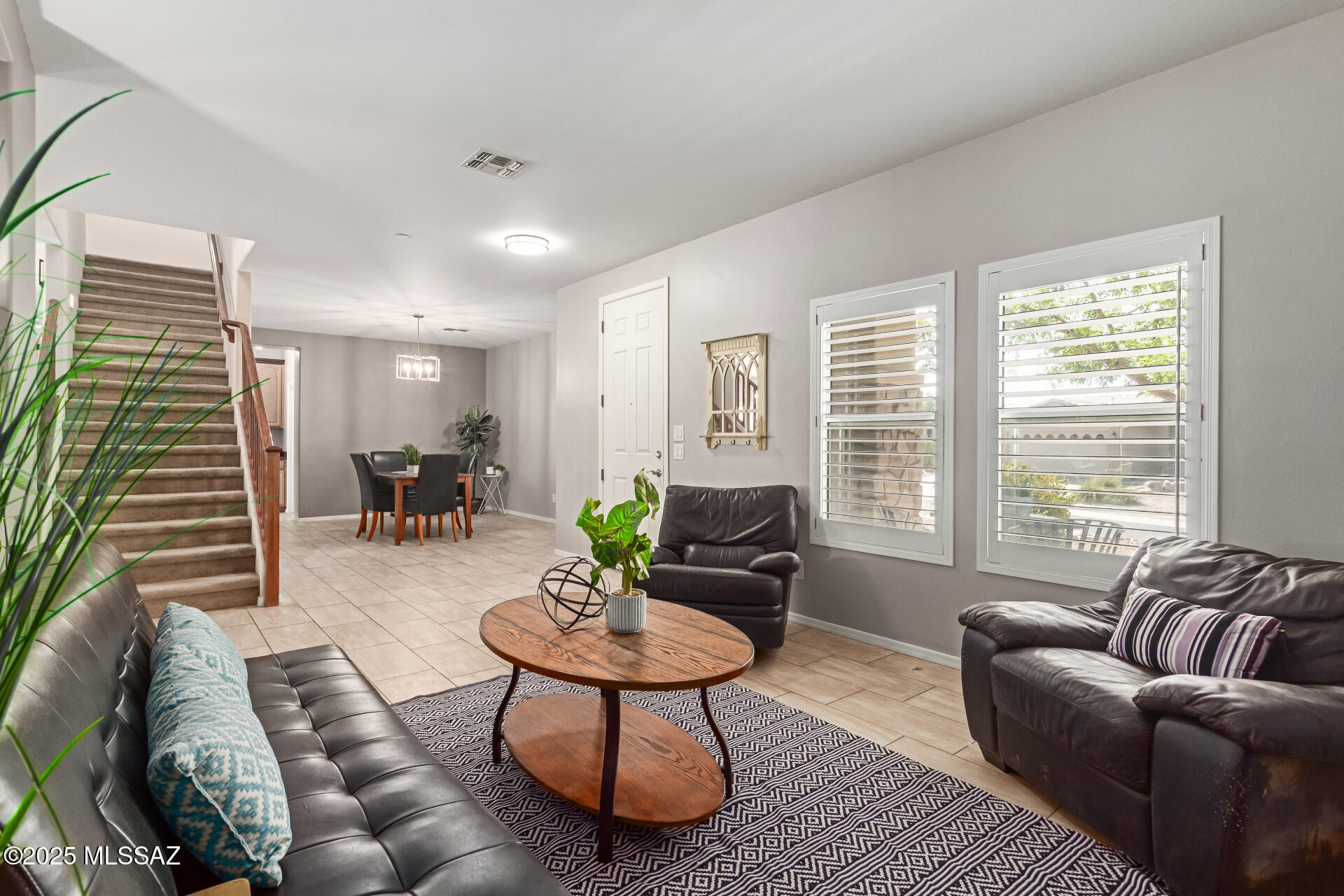 5512 W Beetle Drive