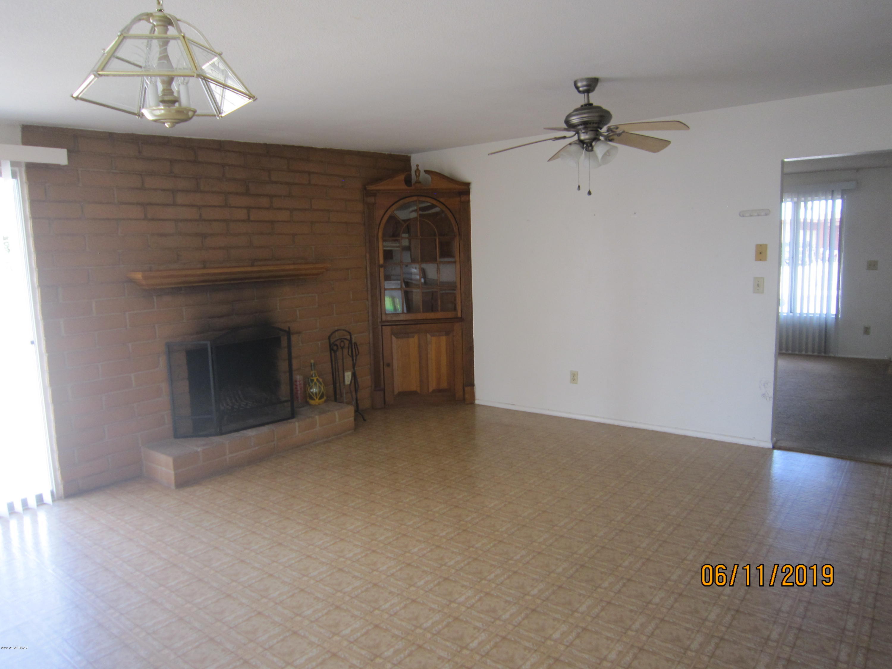 Lakeside NO. 6 (1-81) - Residential Lease