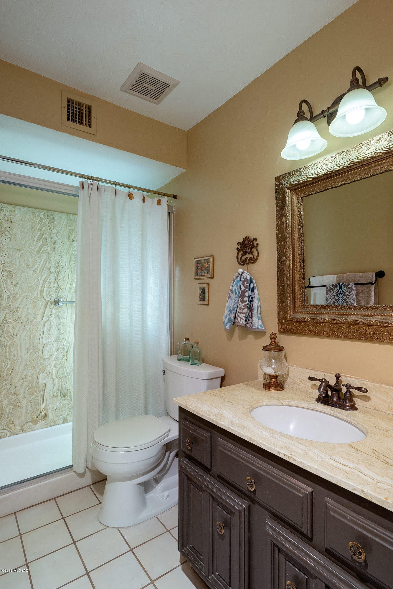 Rolling Hills Towne House - Residential