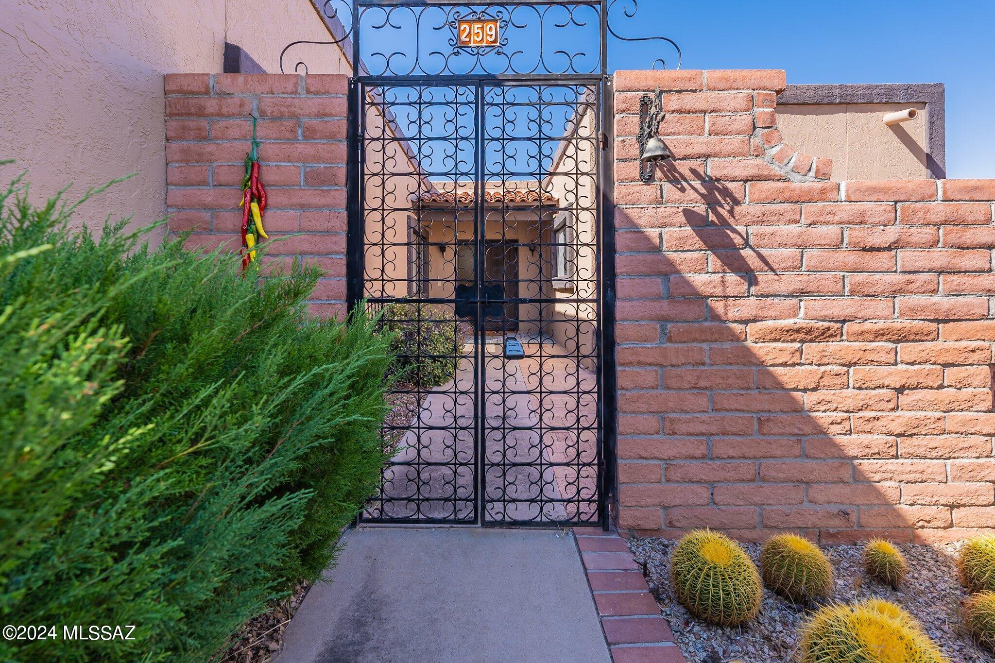 259 E Paseo Churea