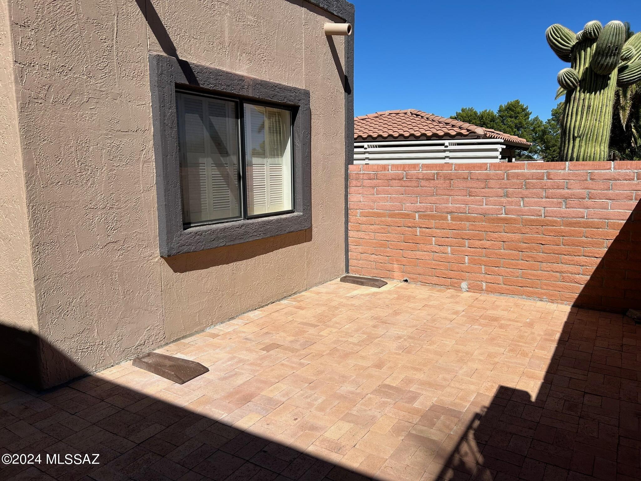259 E Paseo Churea