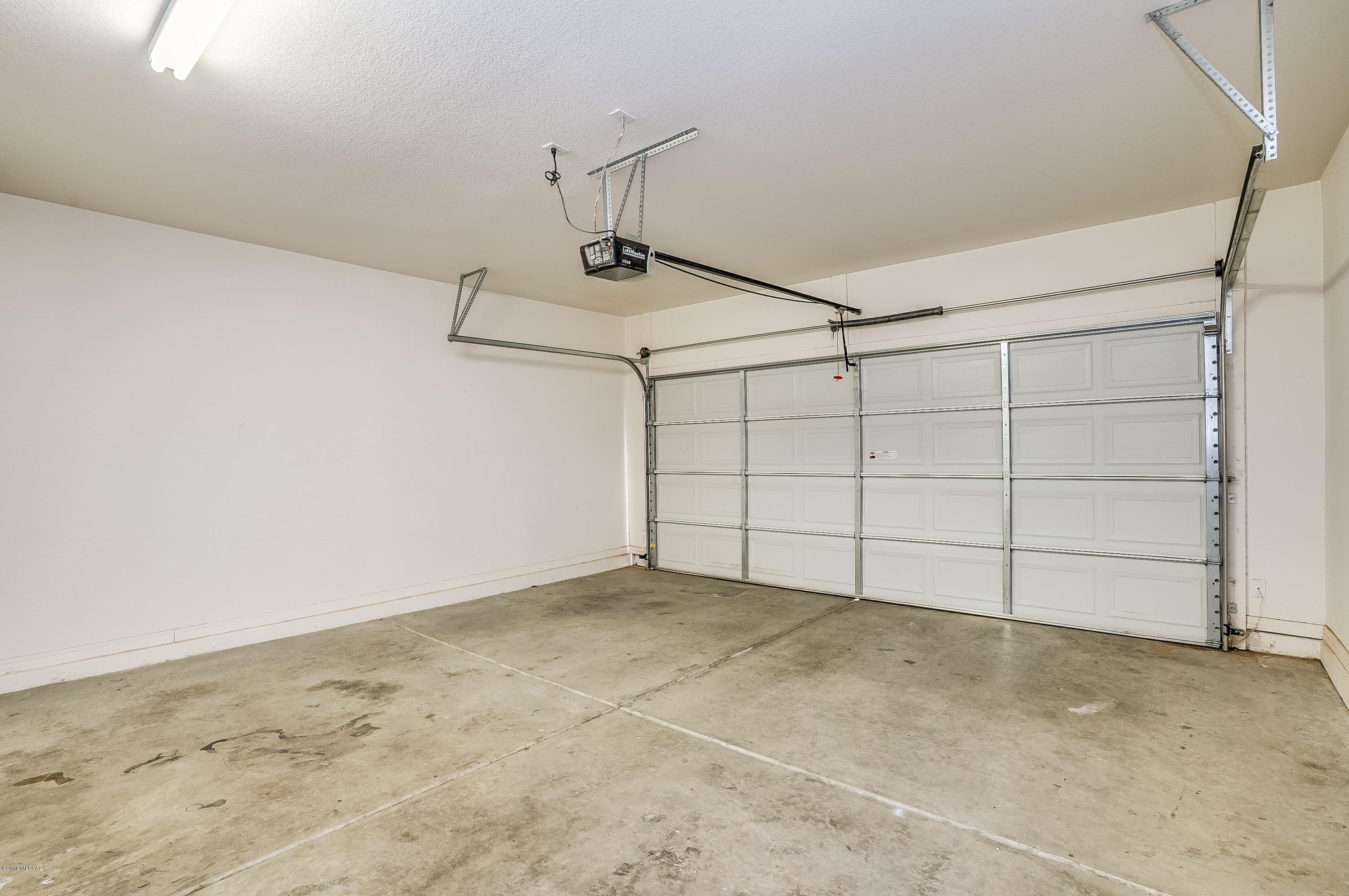 Presidio De Cancion (1-200) - Residential