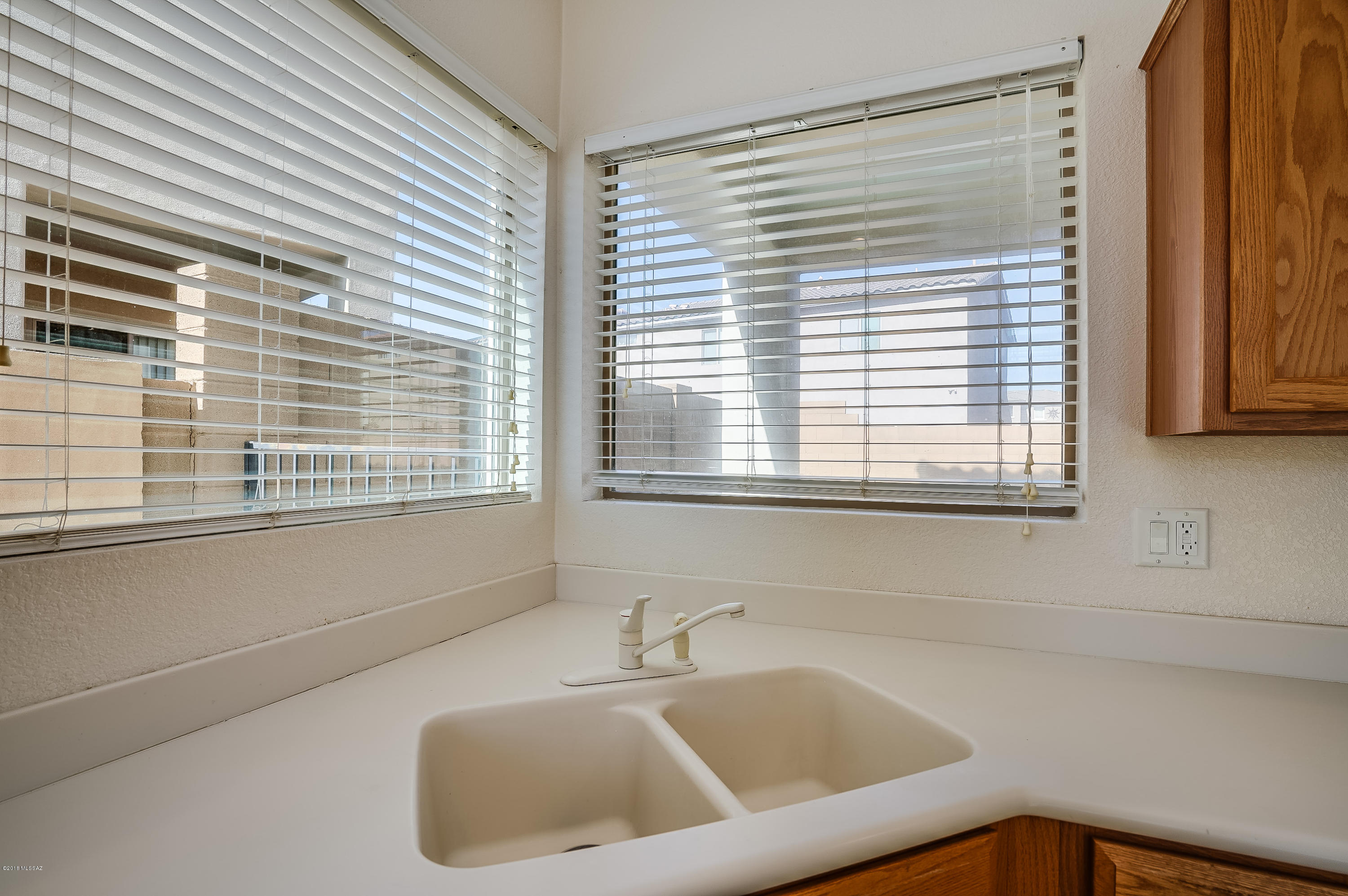 Presidio De Cancion (1-200) - Residential