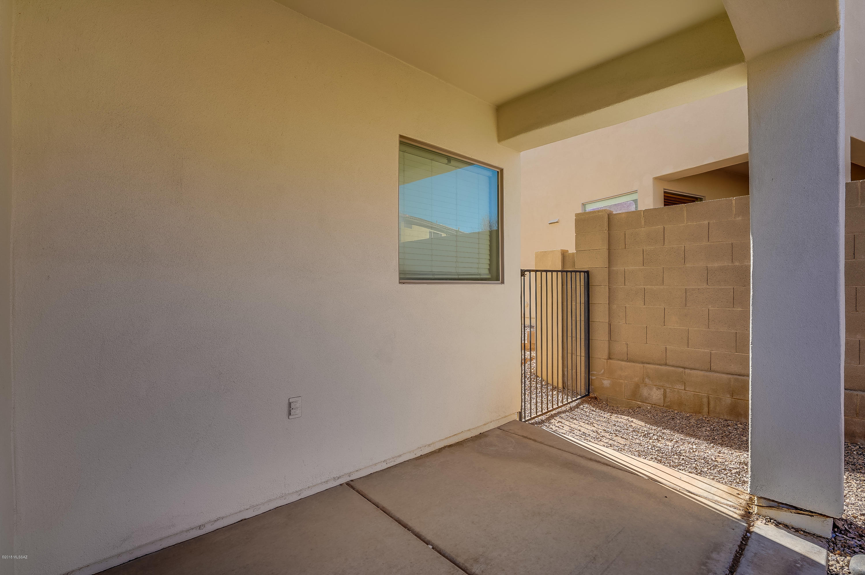 Presidio De Cancion (1-200) - Residential