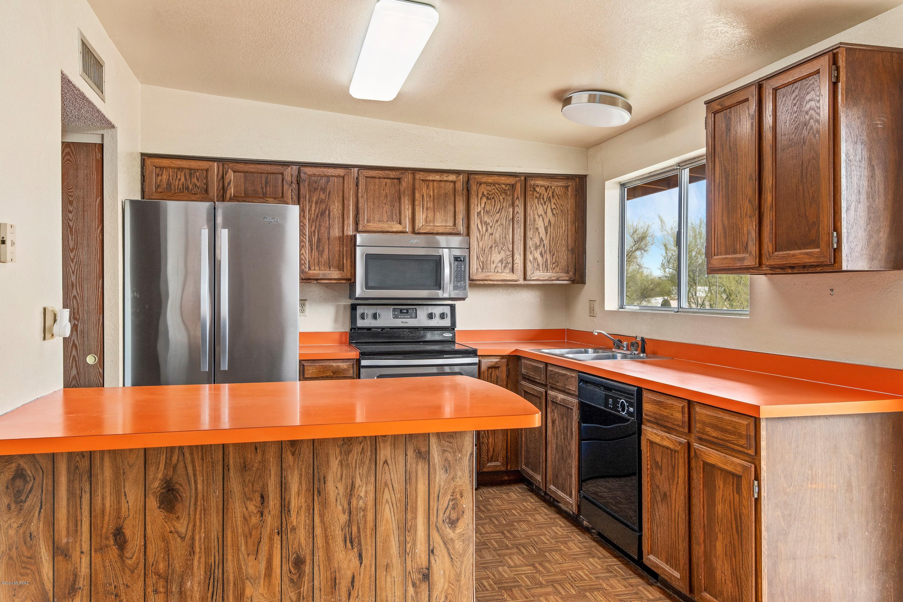 Casas Adobes Estates (650-760) - Residential
