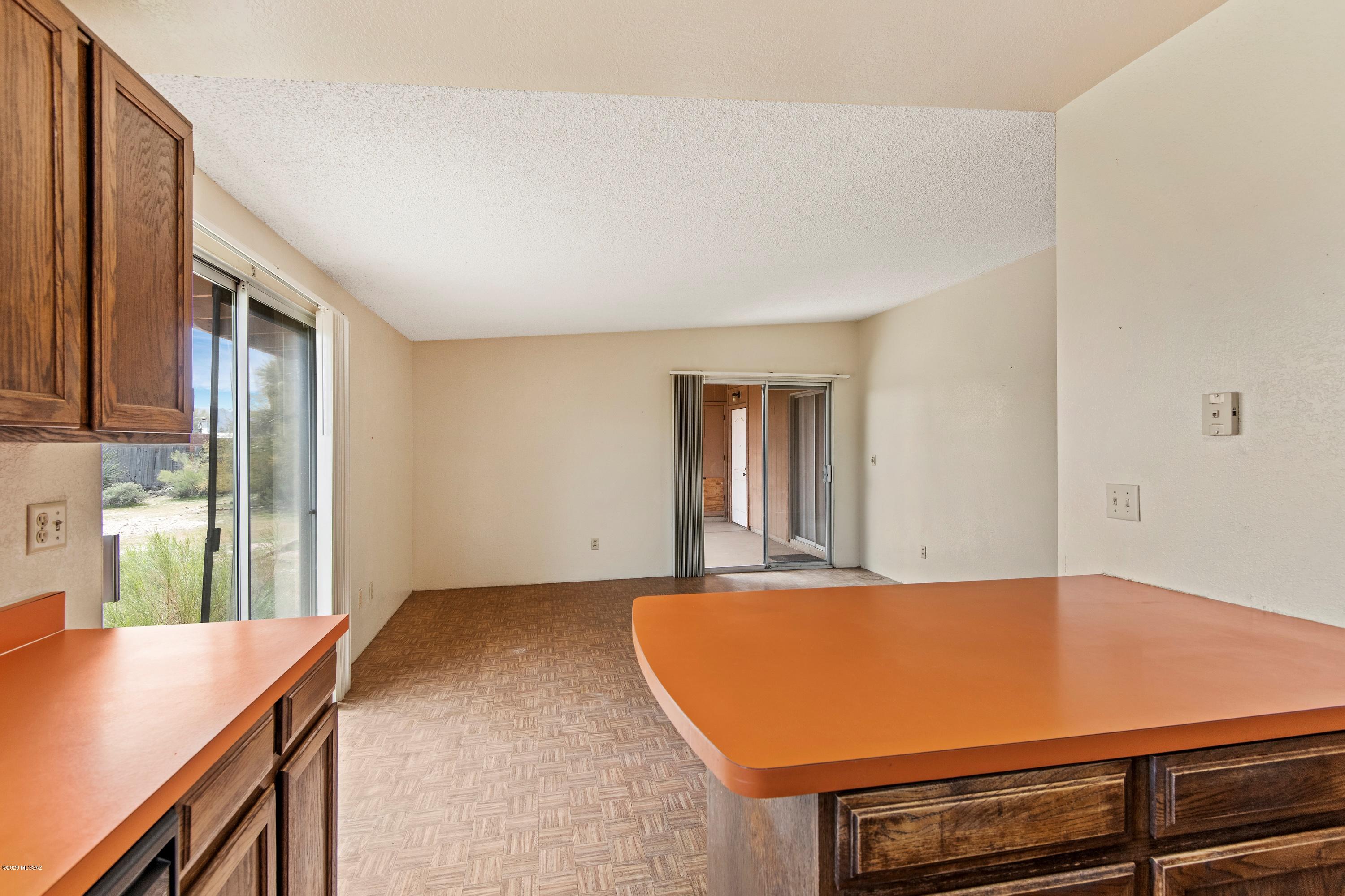 Casas Adobes Estates (650-760) - Residential
