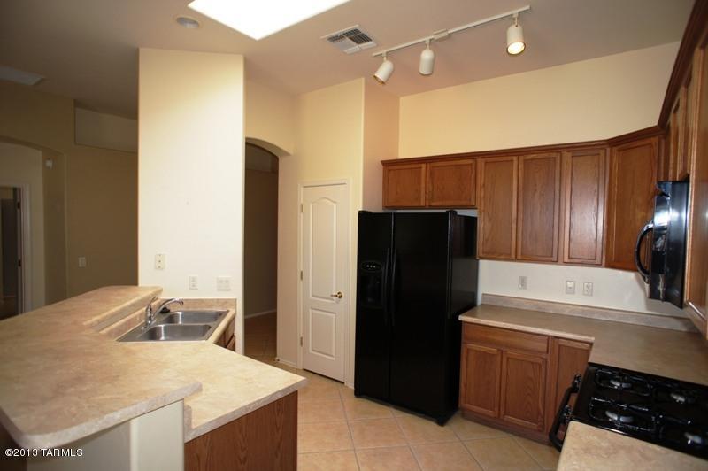 Rancho Del Lago (1-100) - Residential Lease