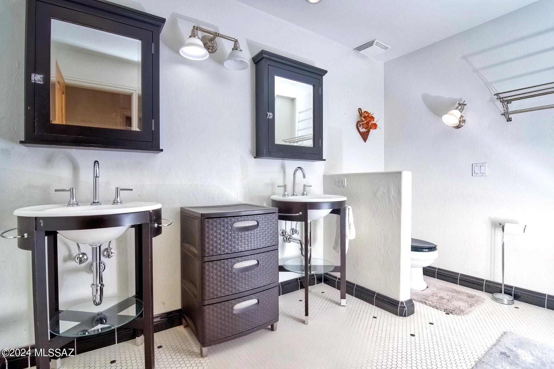 Country Club Estates NO. 1 - Residential