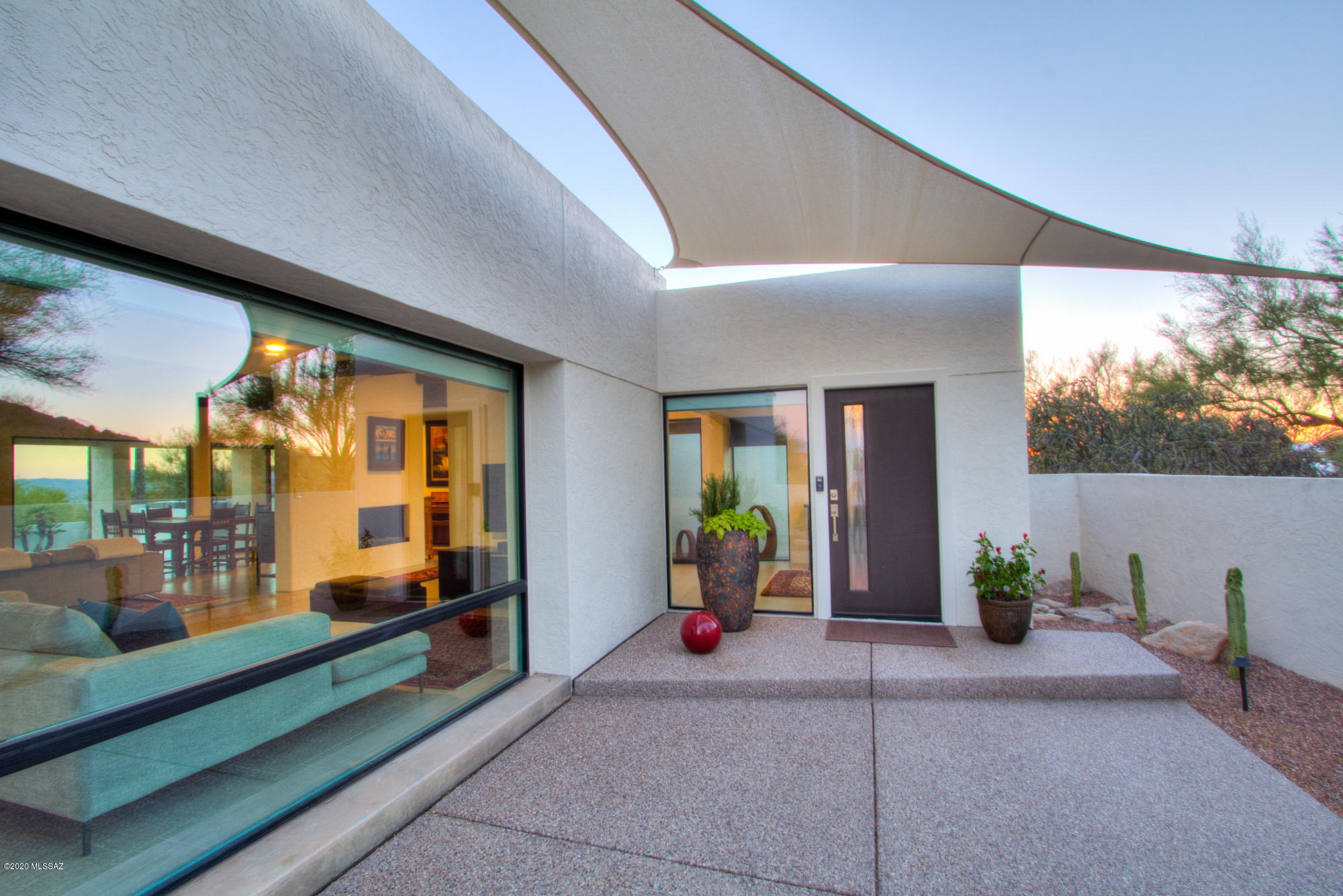 Shadow Roc (1-80) - Residential