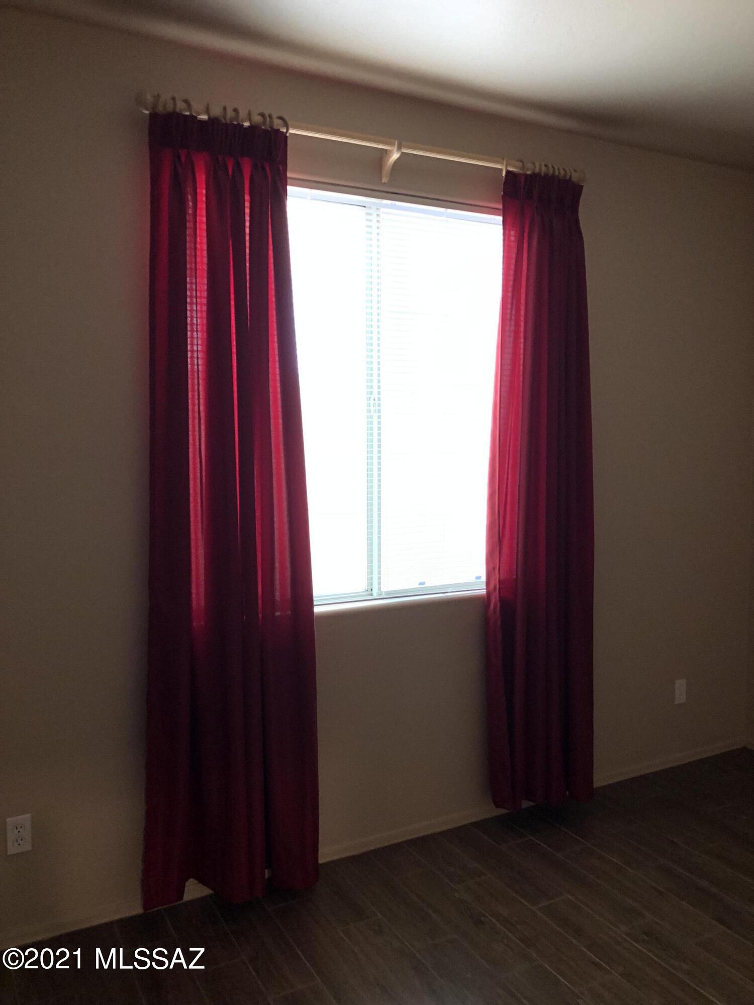 Hacienda Del Rio (1-118) - Residential Lease