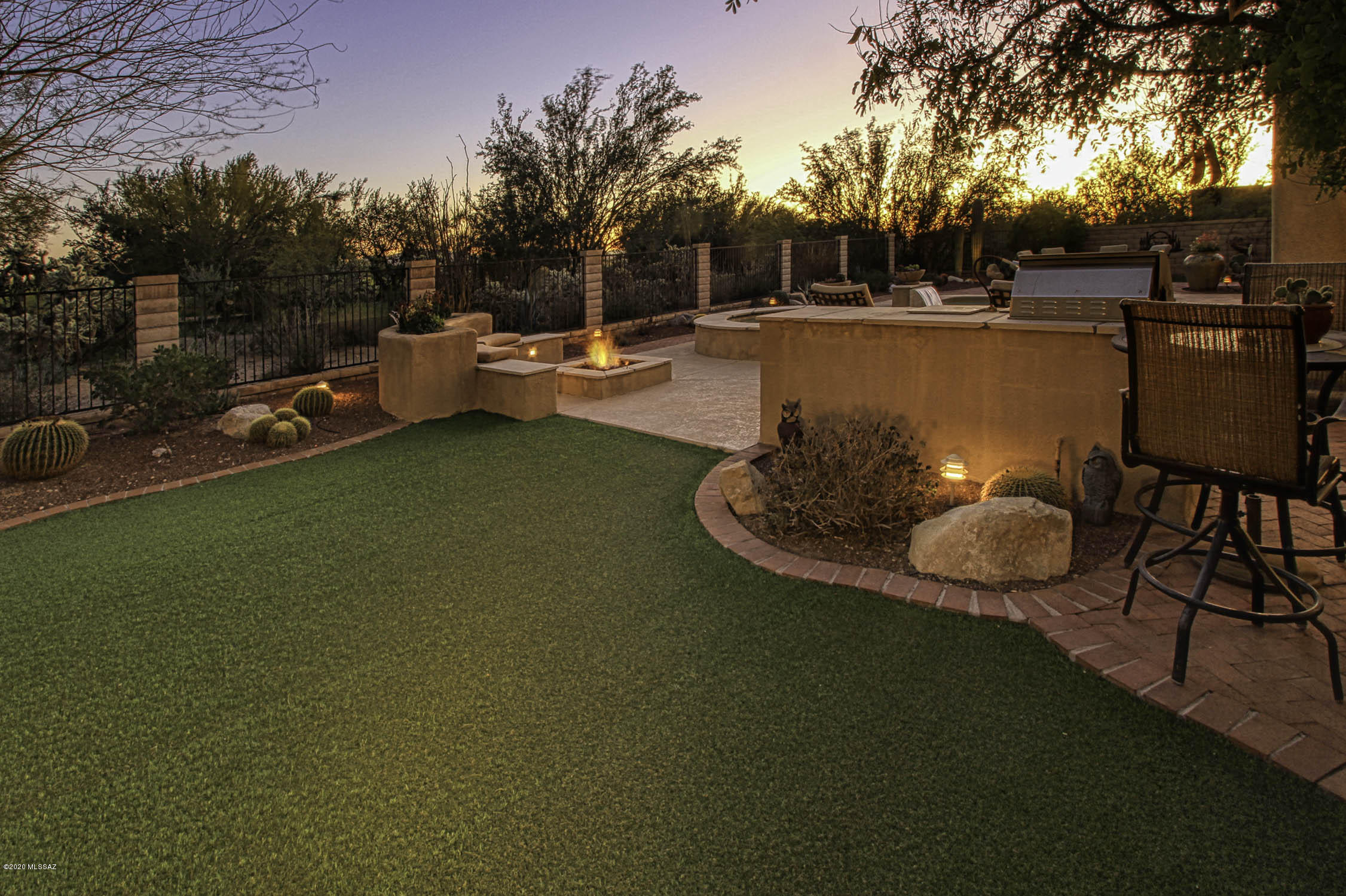 Dos Lagos at Dove Mountain (1-91) - Residential