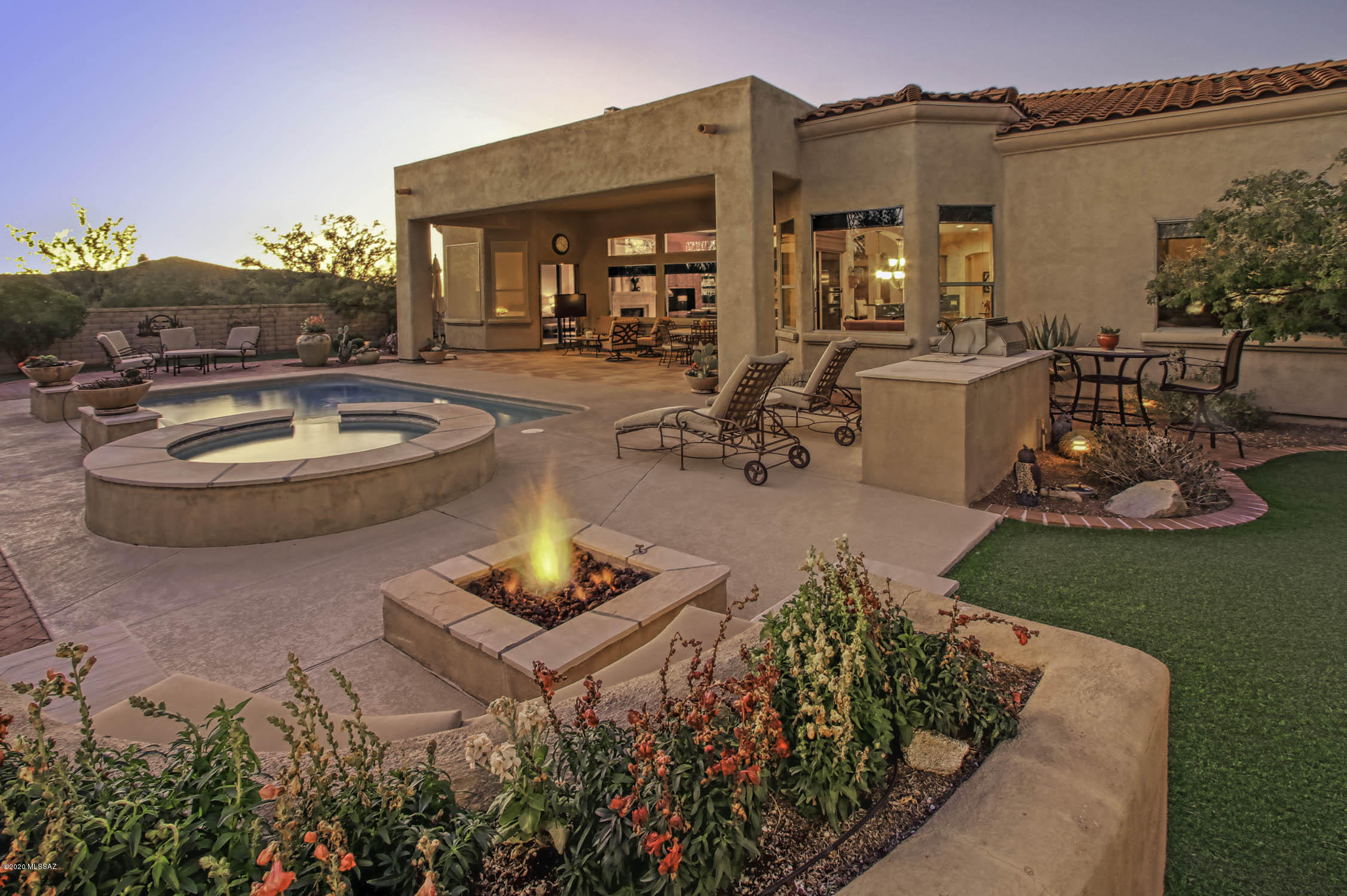 Dos Lagos at Dove Mountain (1-91) - Residential