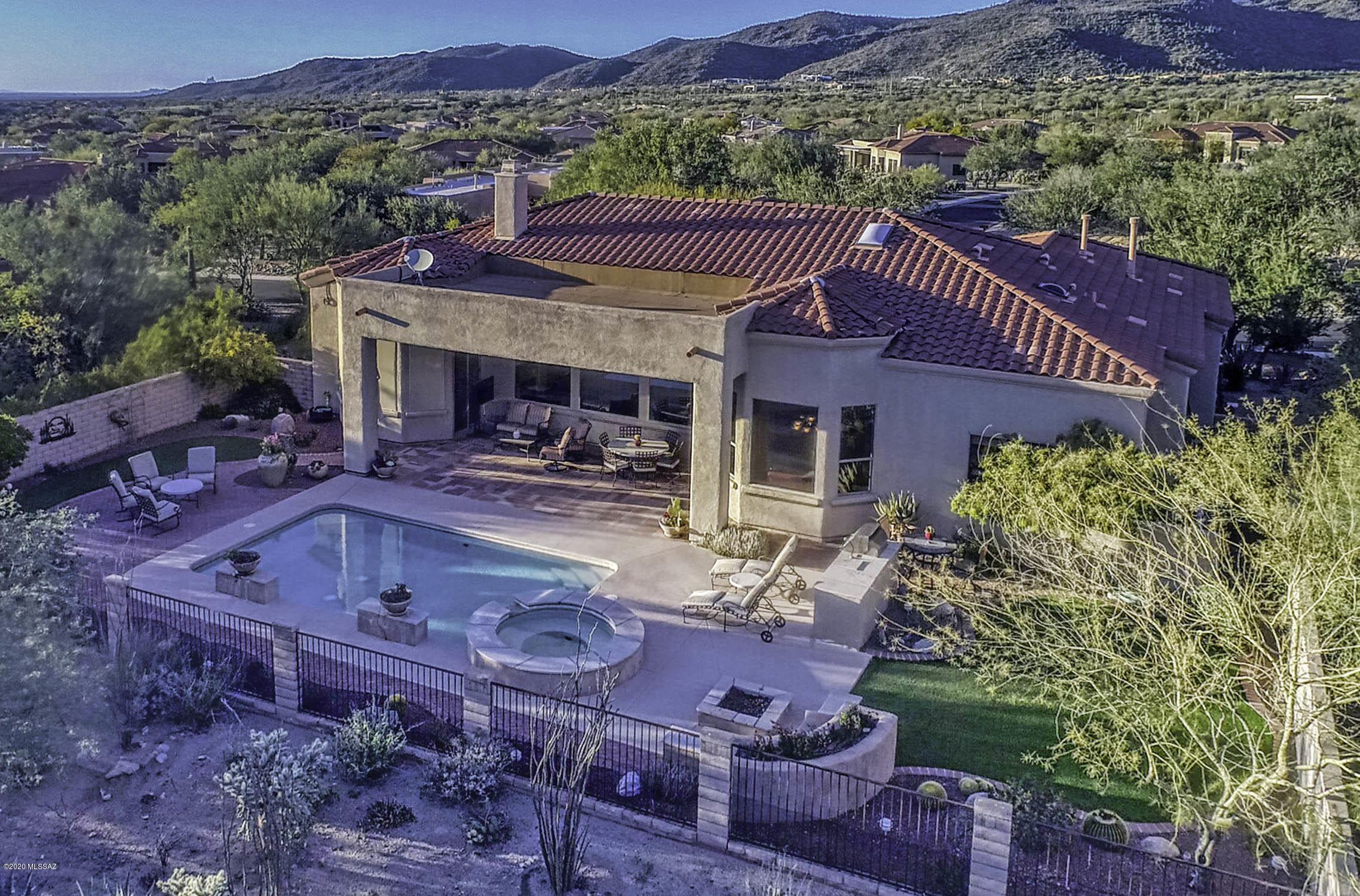 Dos Lagos at Dove Mountain (1-91) - Residential