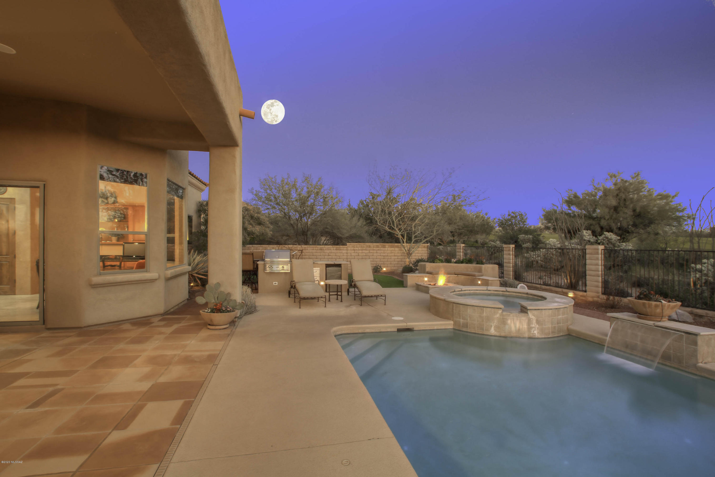 Dos Lagos at Dove Mountain (1-91) - Residential