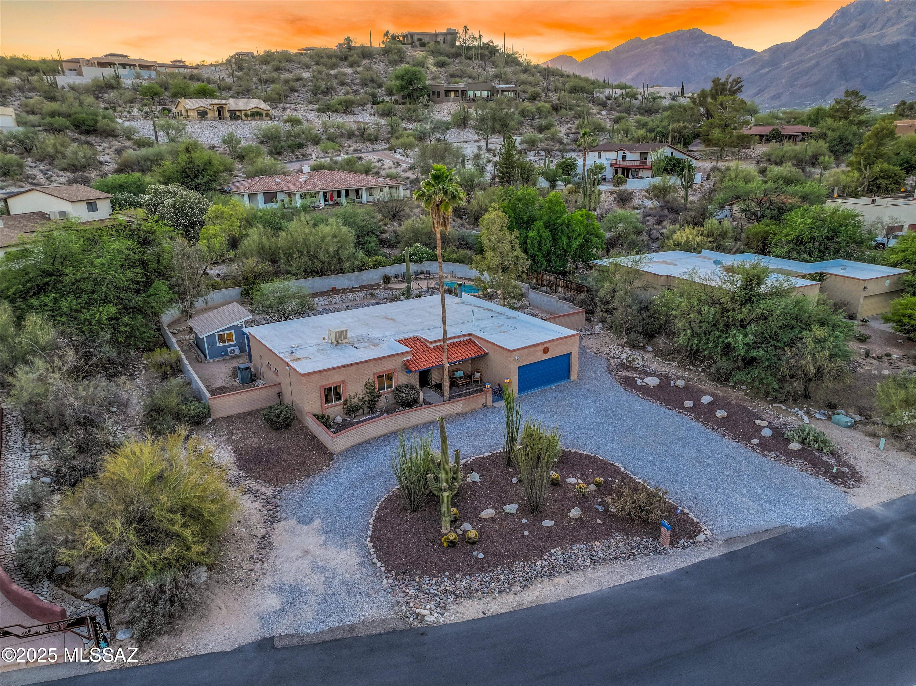 8411 E Tourmaline Drive