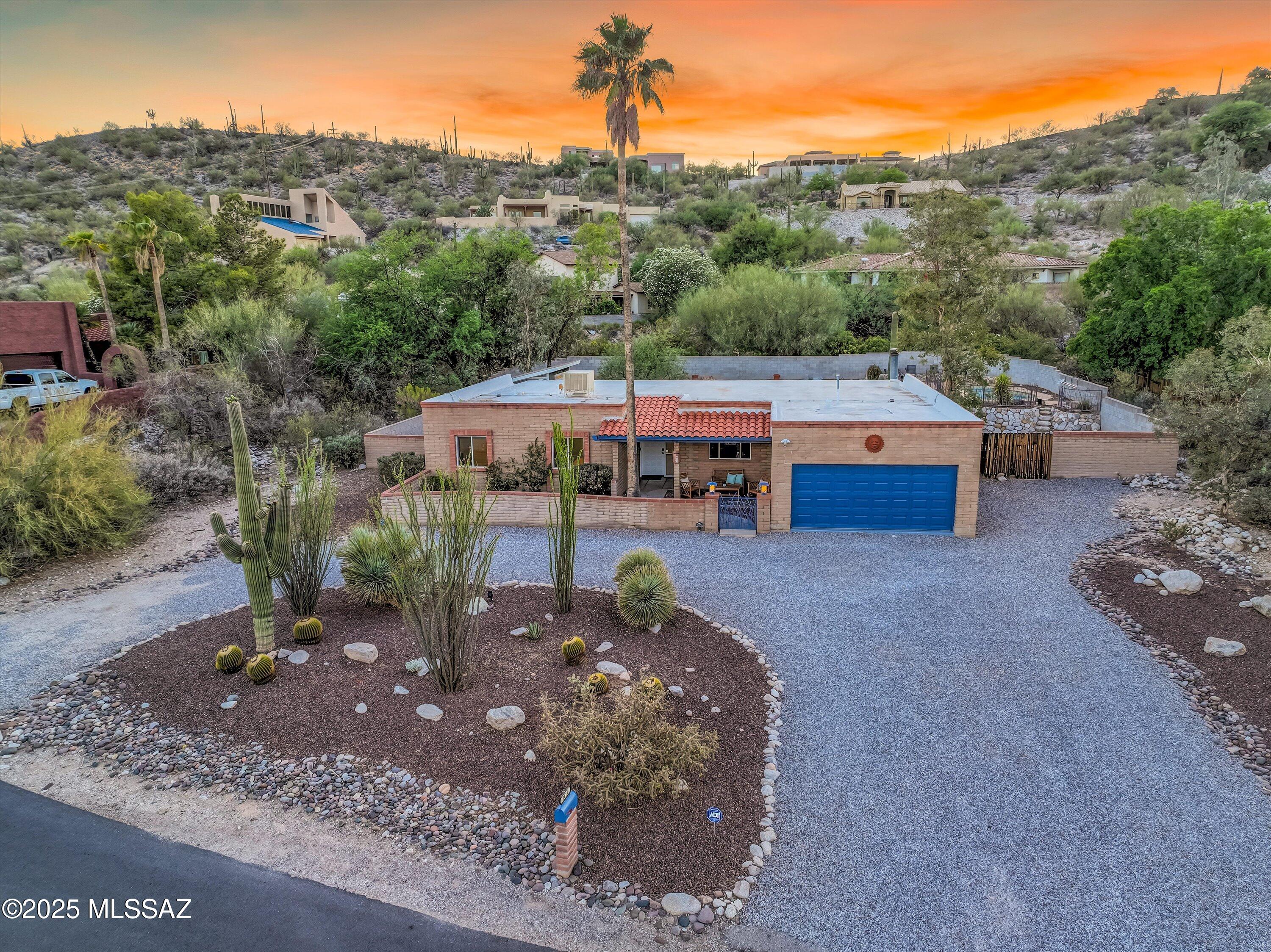 8411 E Tourmaline Drive