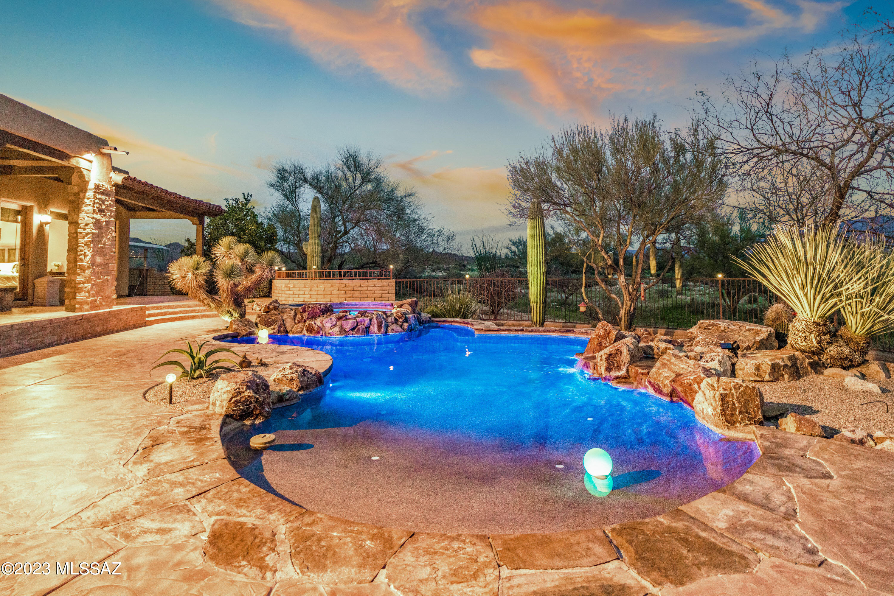 La Cholla Airpark - Residential