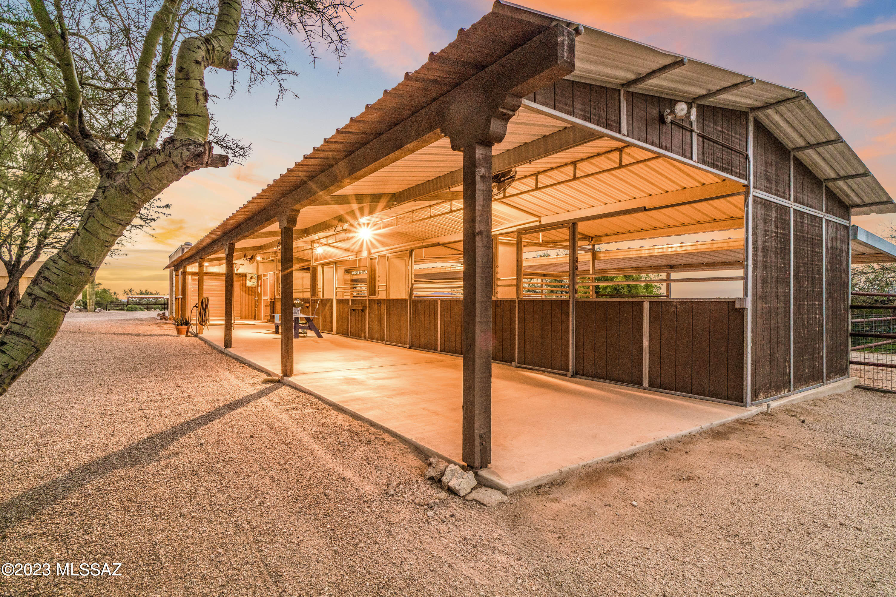 La Cholla Airpark - Residential
