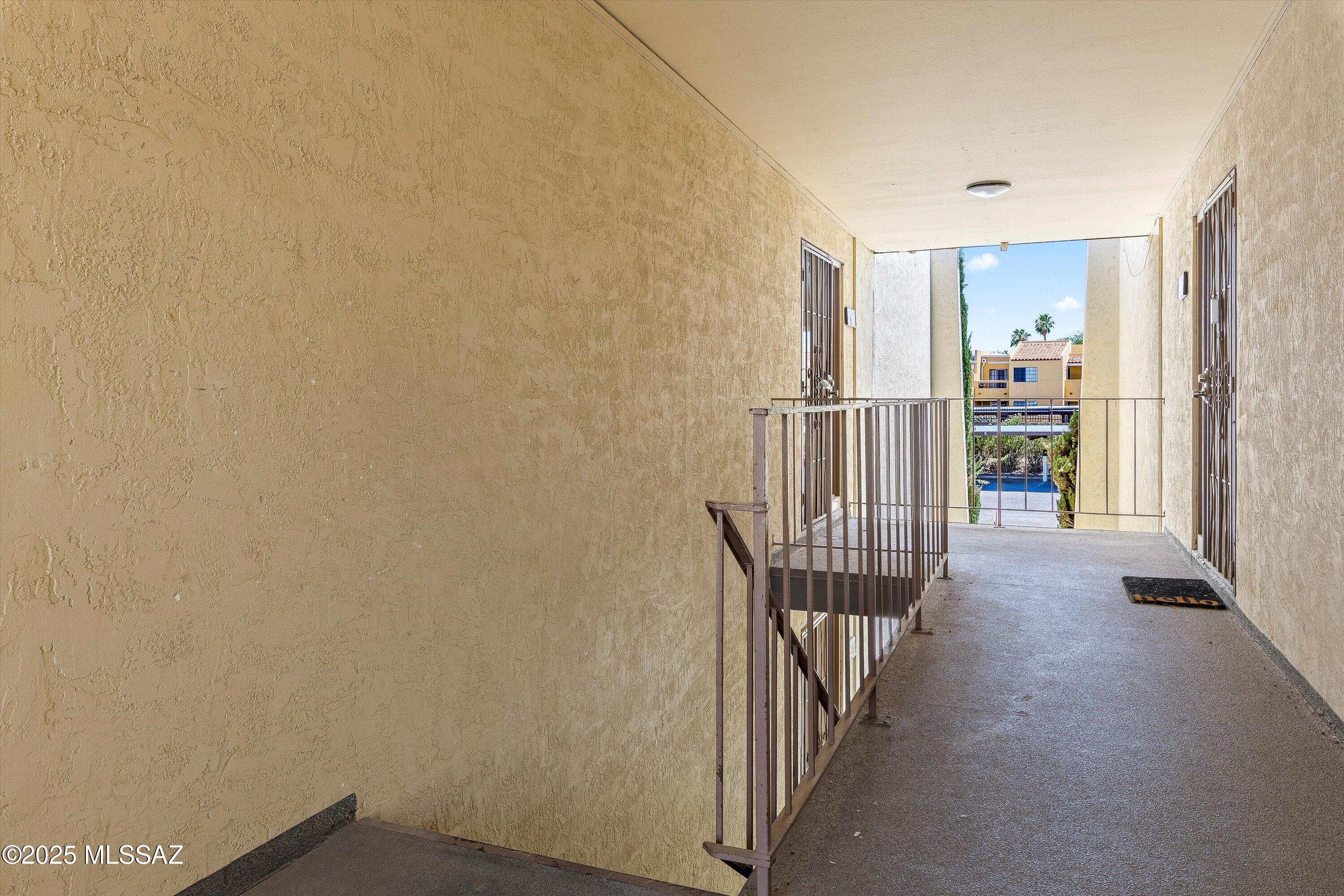 625 S Prudence Road APT 208