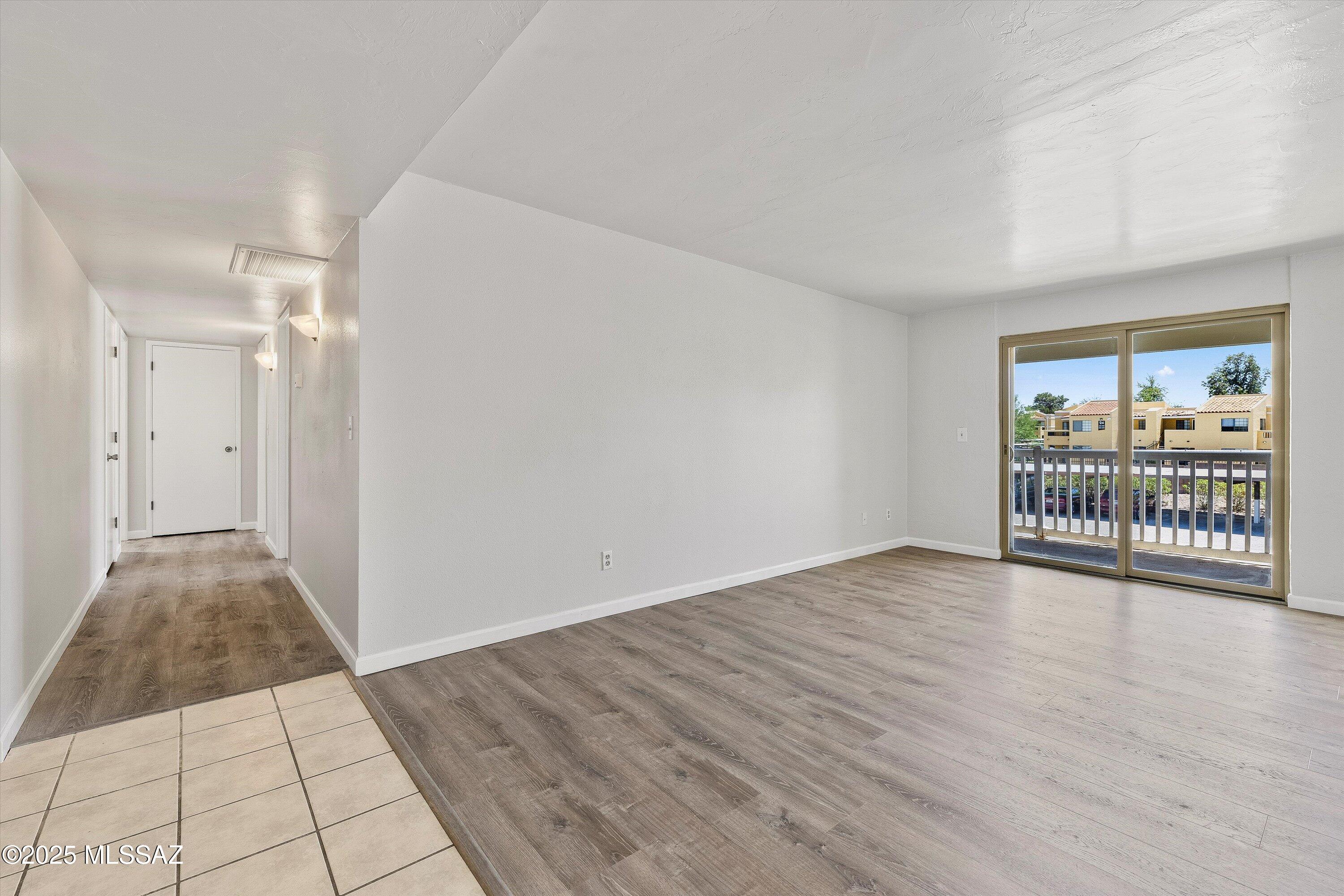 625 S Prudence Road APT 208