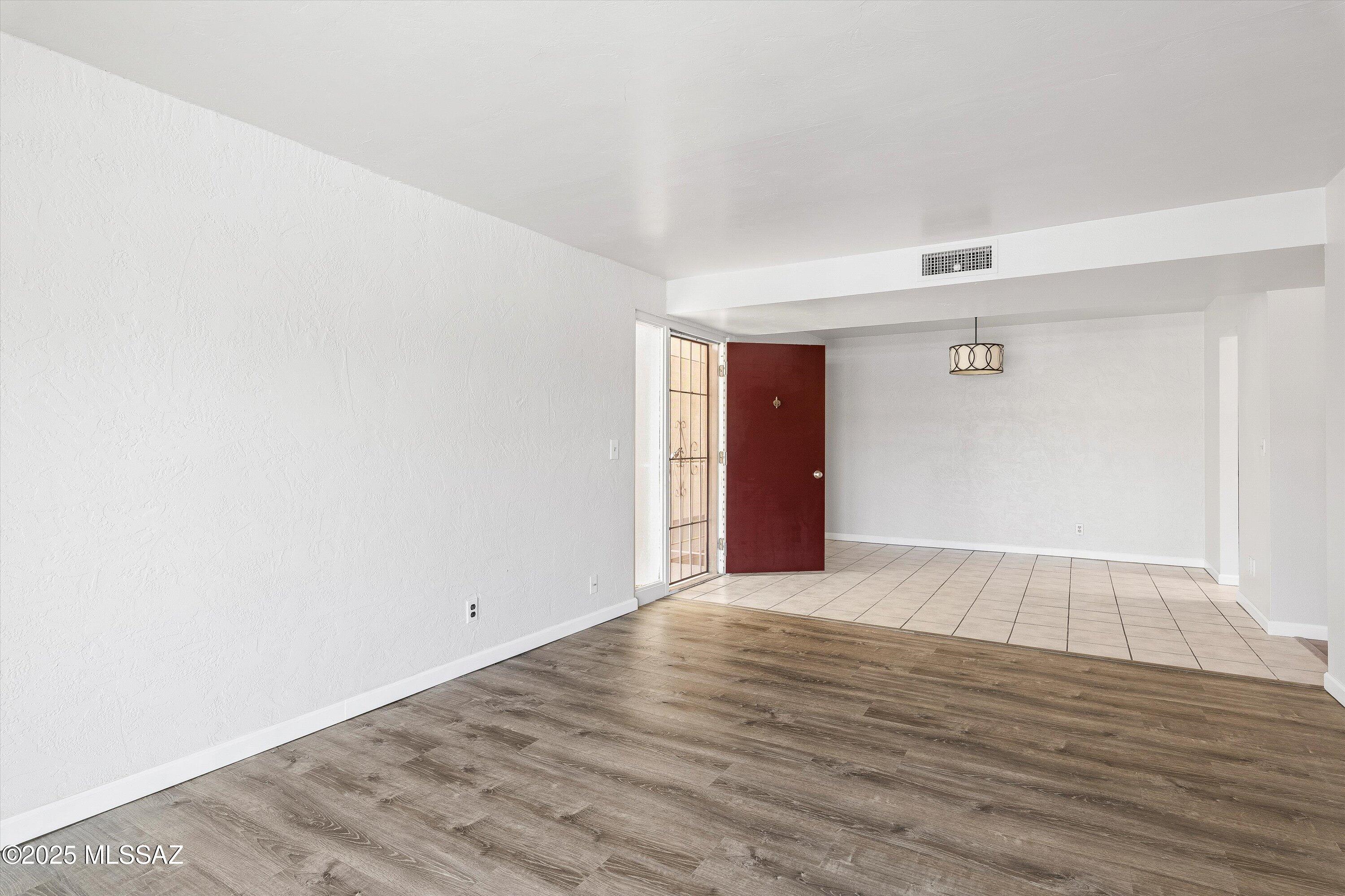 625 S Prudence Road APT 208