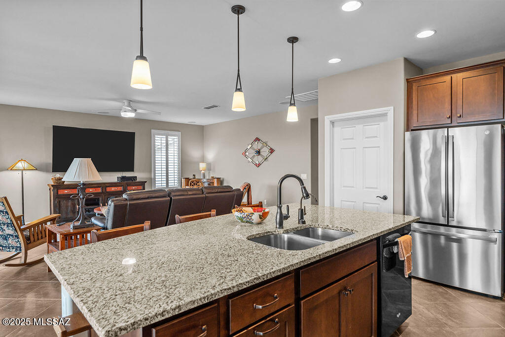Del Webb At Dove Mountain SQ20131930189 - Residential