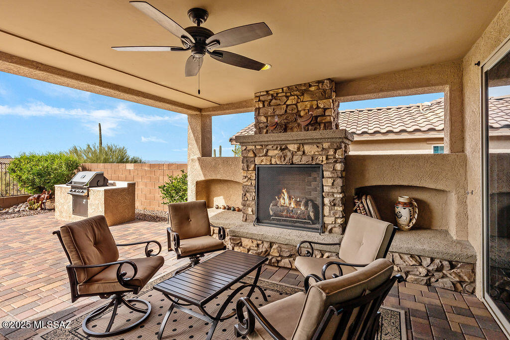 Del Webb At Dove Mountain SQ20131930189 - Residential