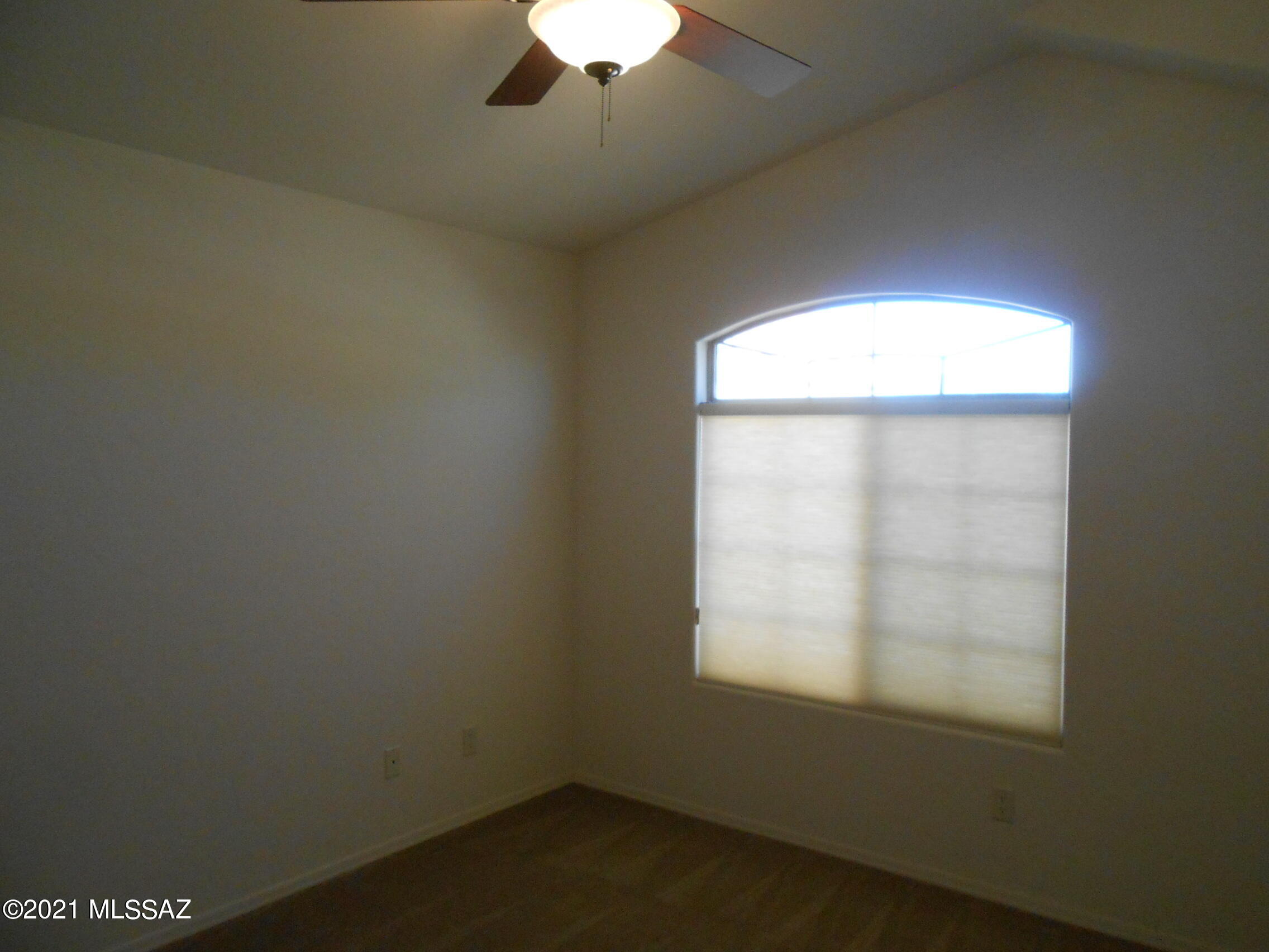 Rancho Del Lago (389-465) - Residential Lease