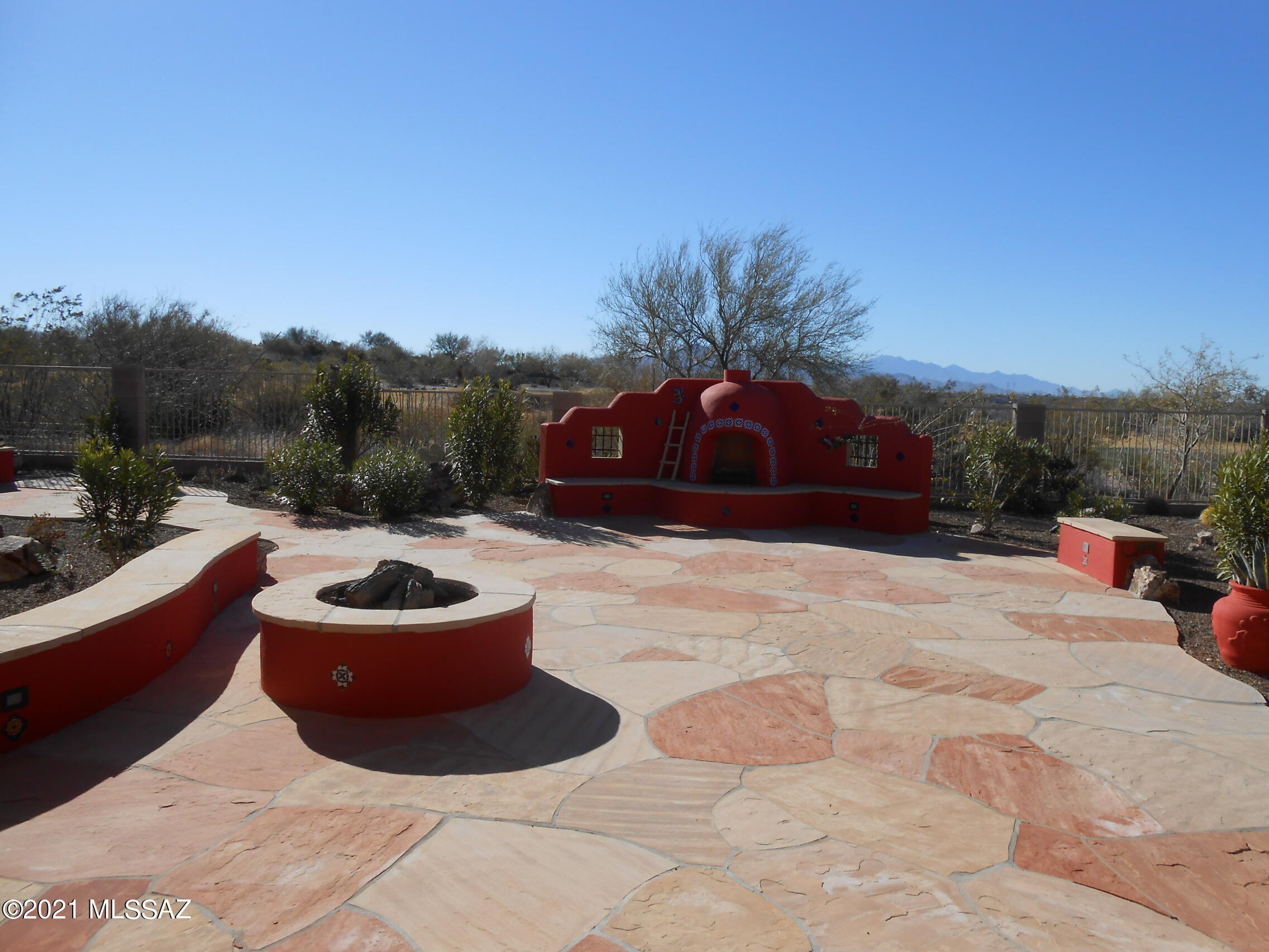 Rancho Del Lago (389-465) - Residential Lease