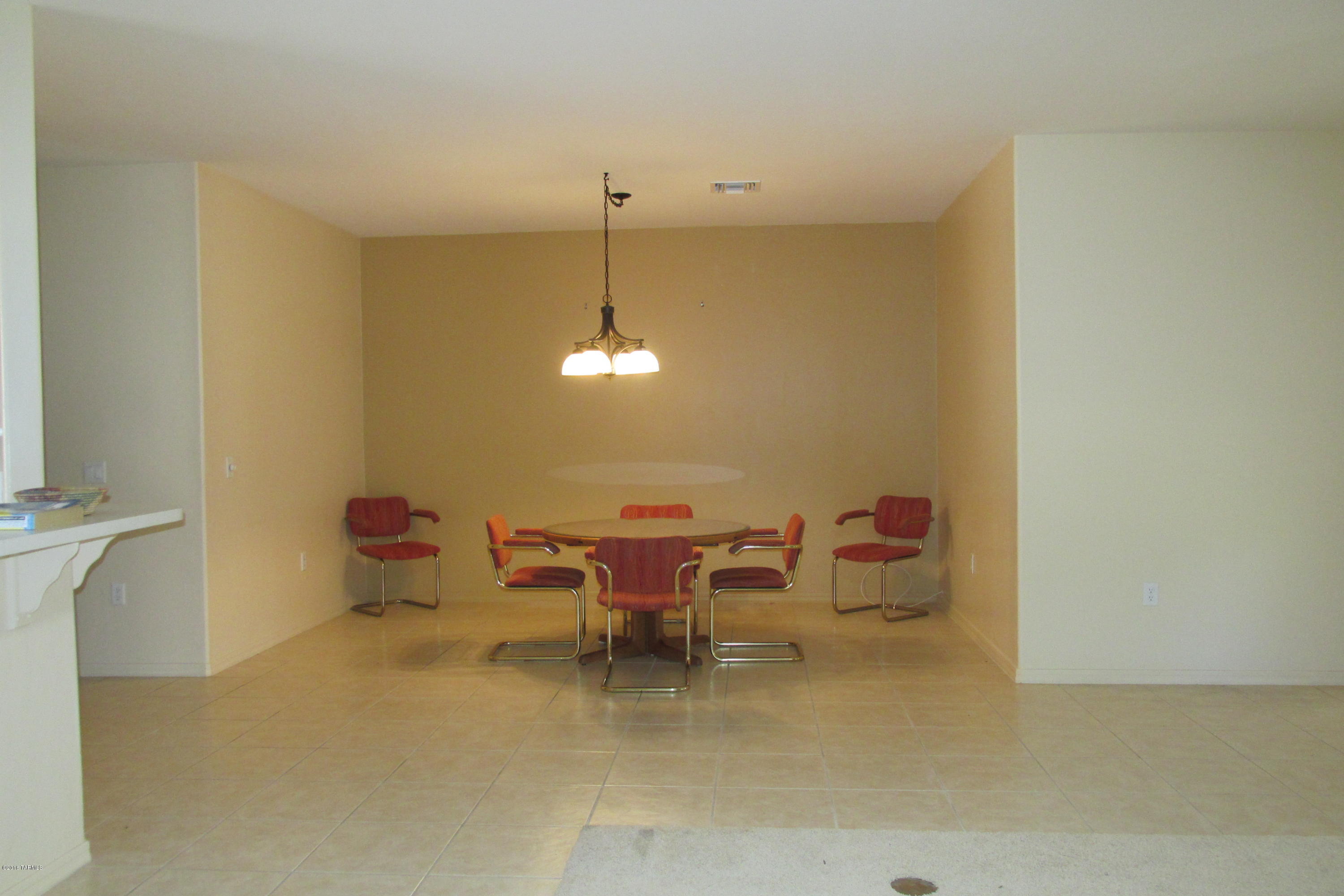 Las Campanas Village (1-111) - Residential