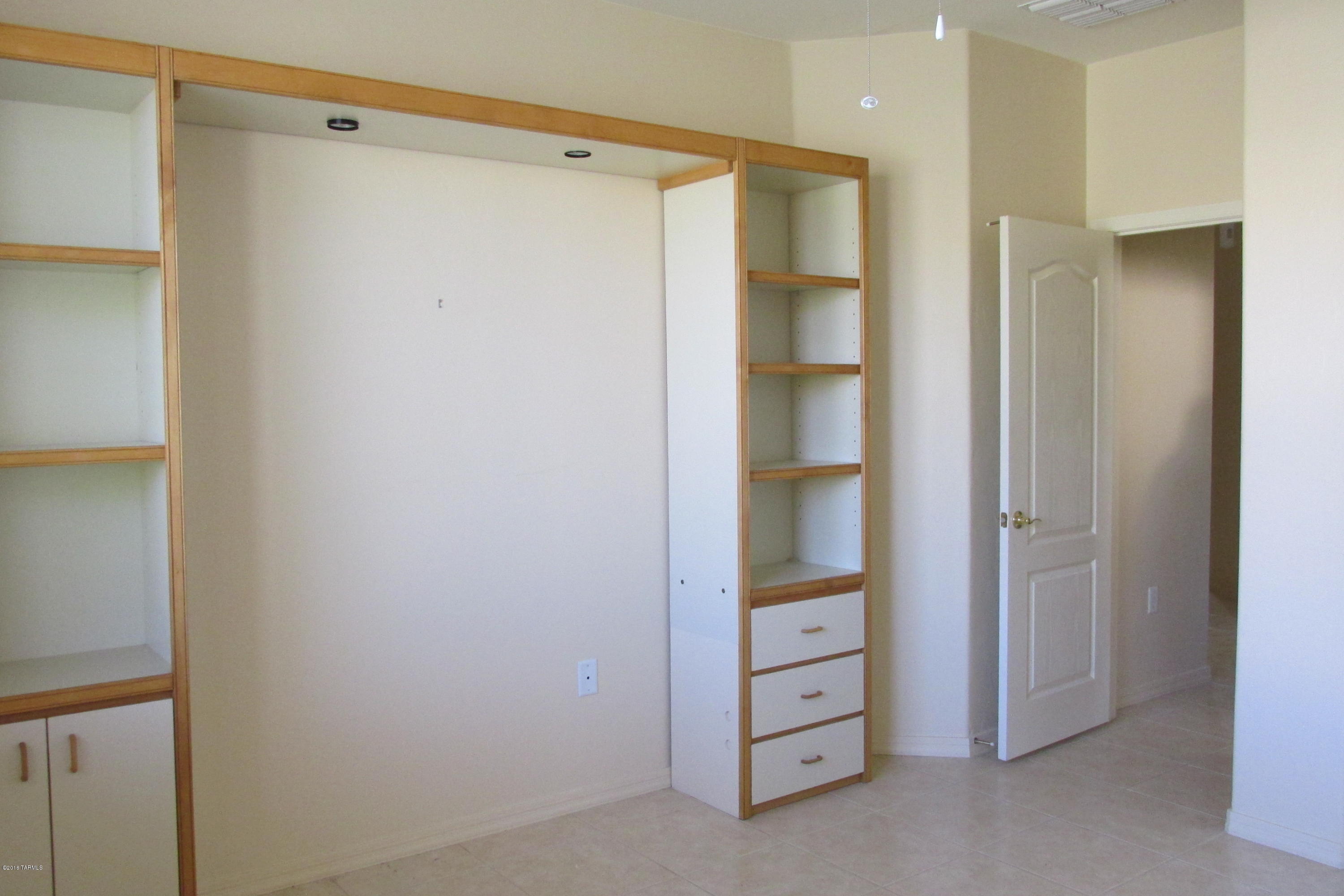 Las Campanas Village (1-111) - Residential