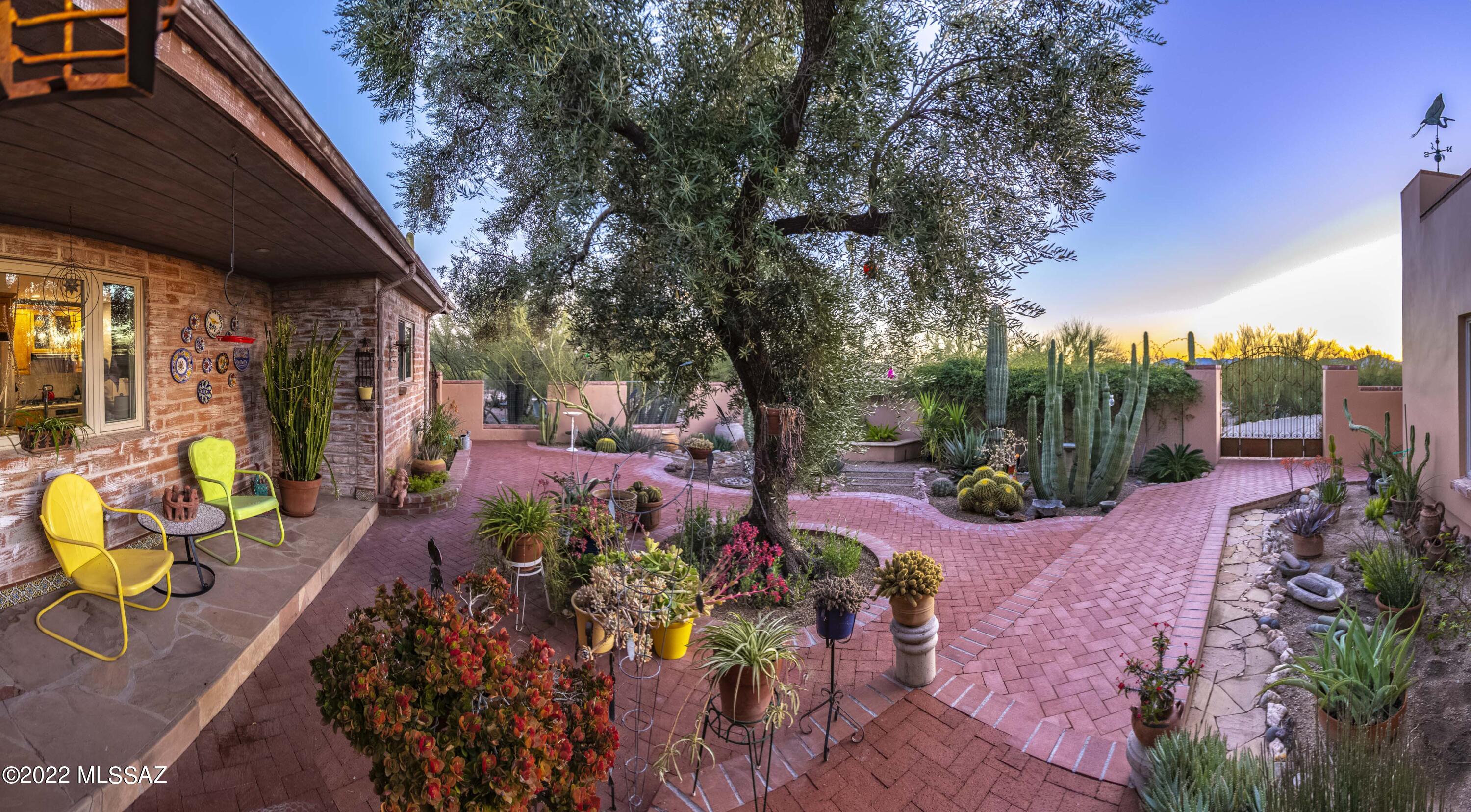 Casas Adobes Estates NO. 3-A - Residential